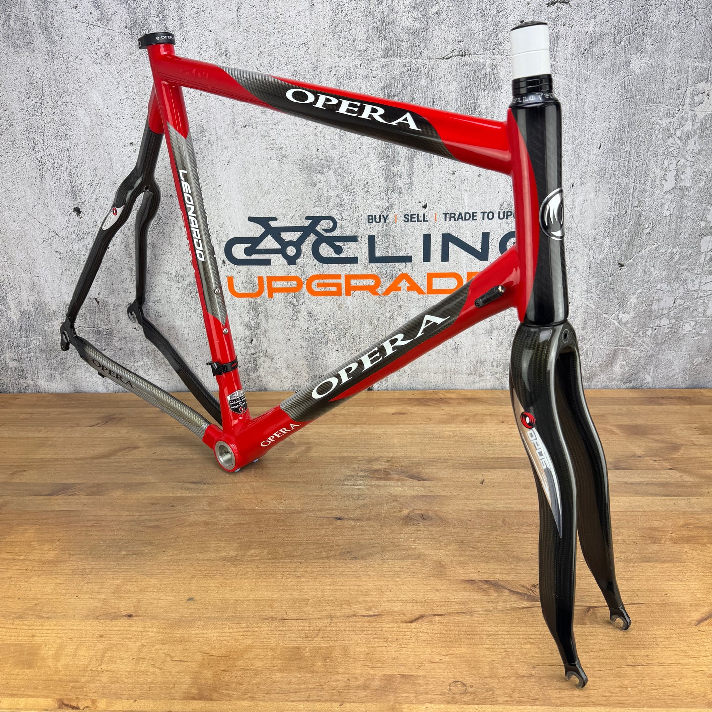 Opera Leonardo by Pinarello 59cm Rim Brake Carbon Road Bike Frameset 700c 2170g