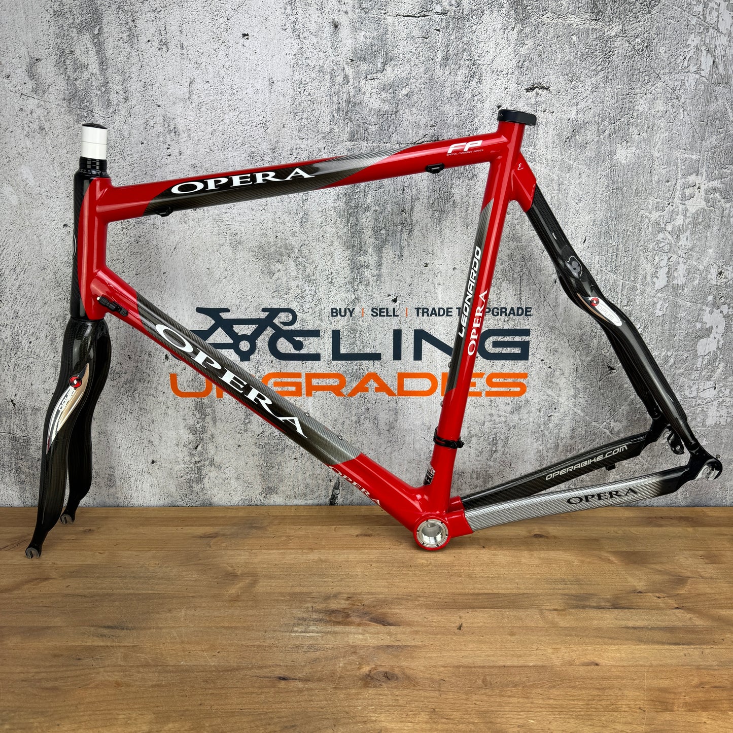 Opera Leonardo by Pinarello 59cm Rim Brake Carbon Road Bike Frameset 700c 2170g