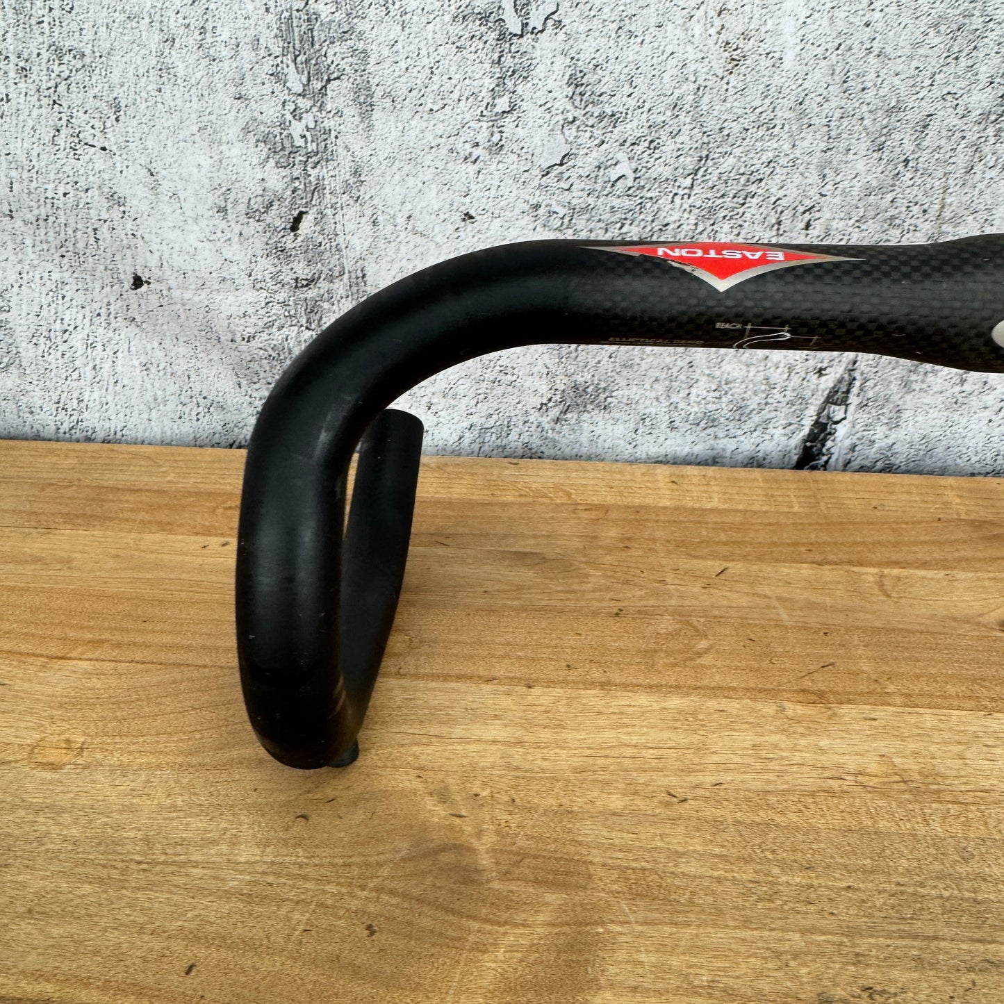 Easton EC90 Equipe 44cm Carbon 31.8mm Road Bike Handlebar 208g