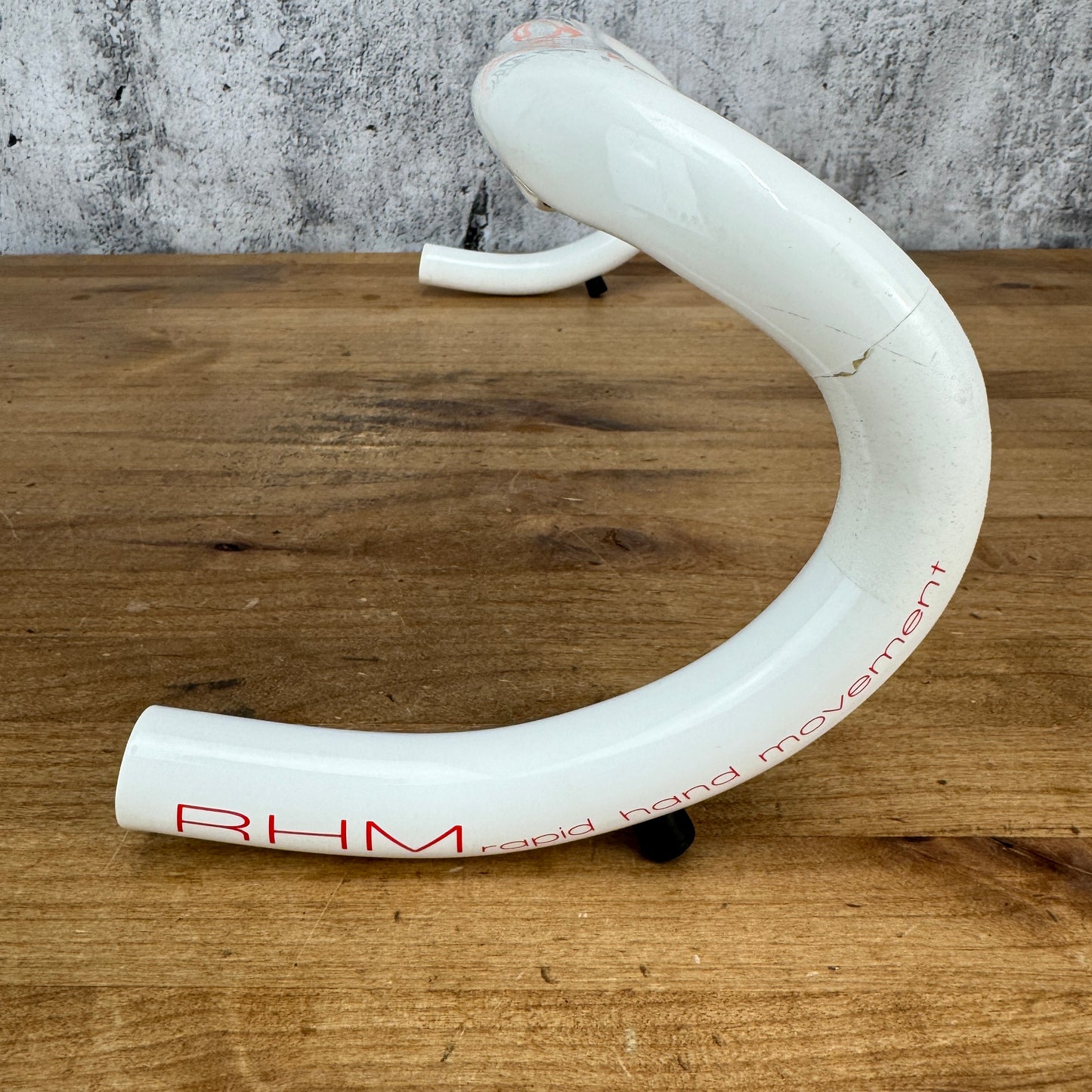 Deda Elementi Presa Carbon 46cm (44cm c-c) 31.8mm White Bike Handlebar 255g