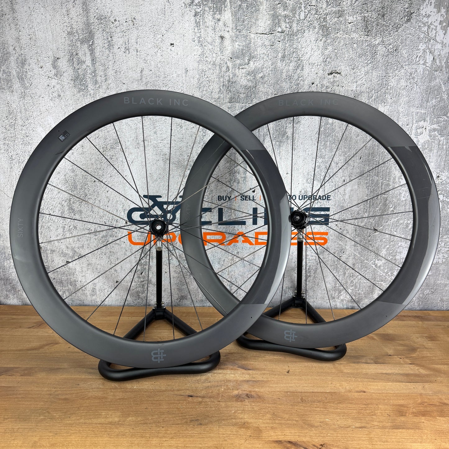 2024 Black Inc Sixty Carbon Tubeless Disc Brake Wheelset 700c 1638g