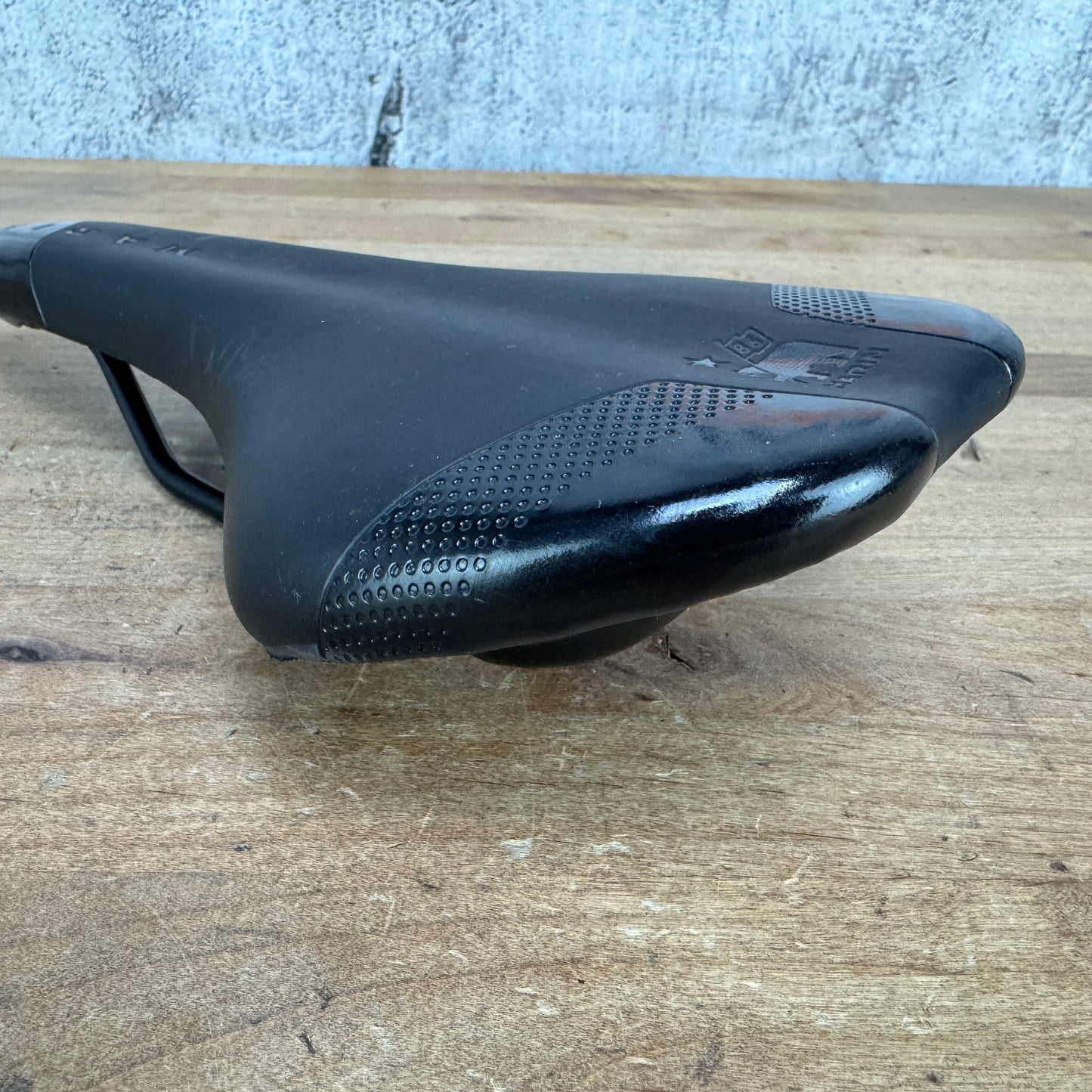 Marin 7x7mm Steel Rails 143mm Bike Saddle 343g