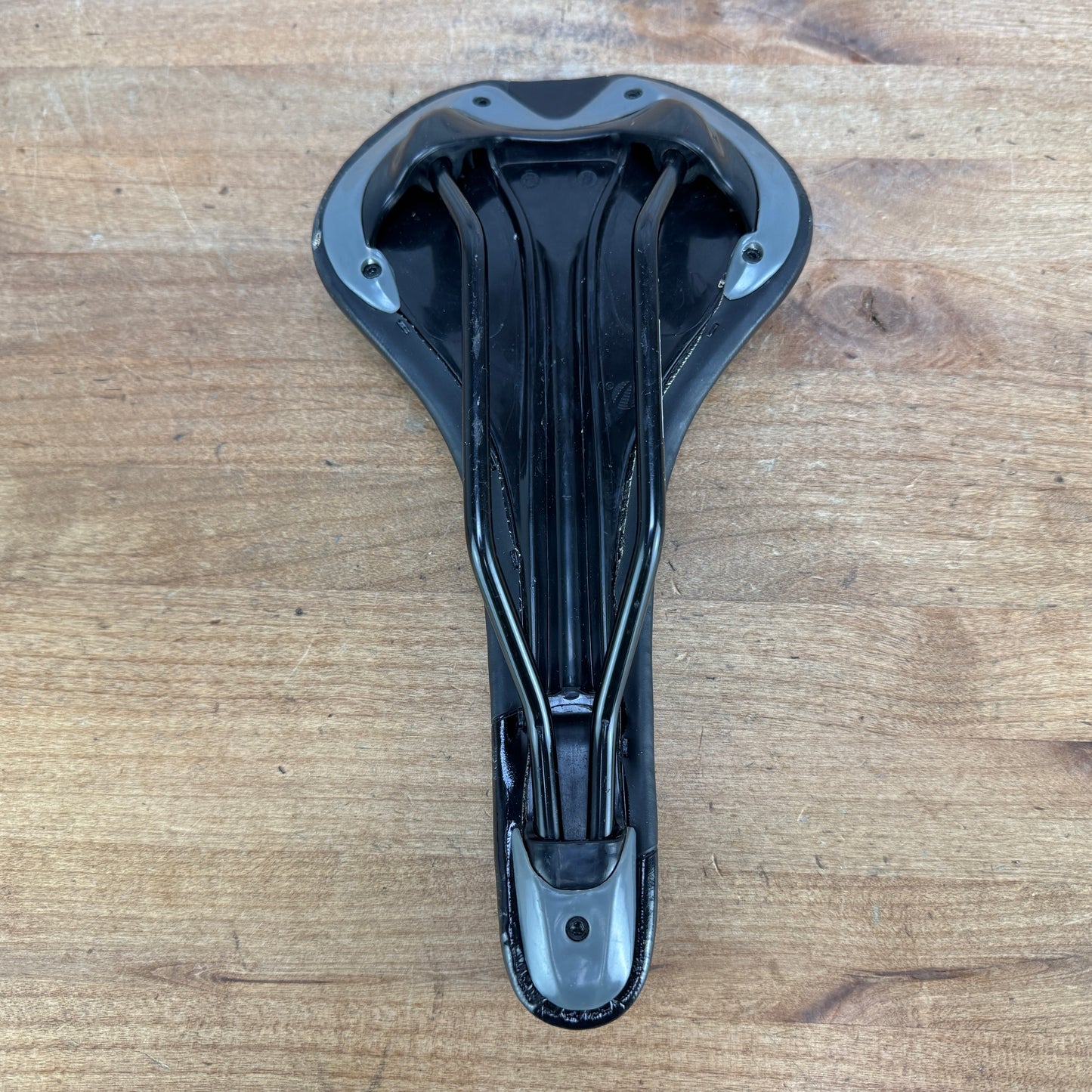 Marin 7x7mm Steel Rails 143mm Bike Saddle 343g