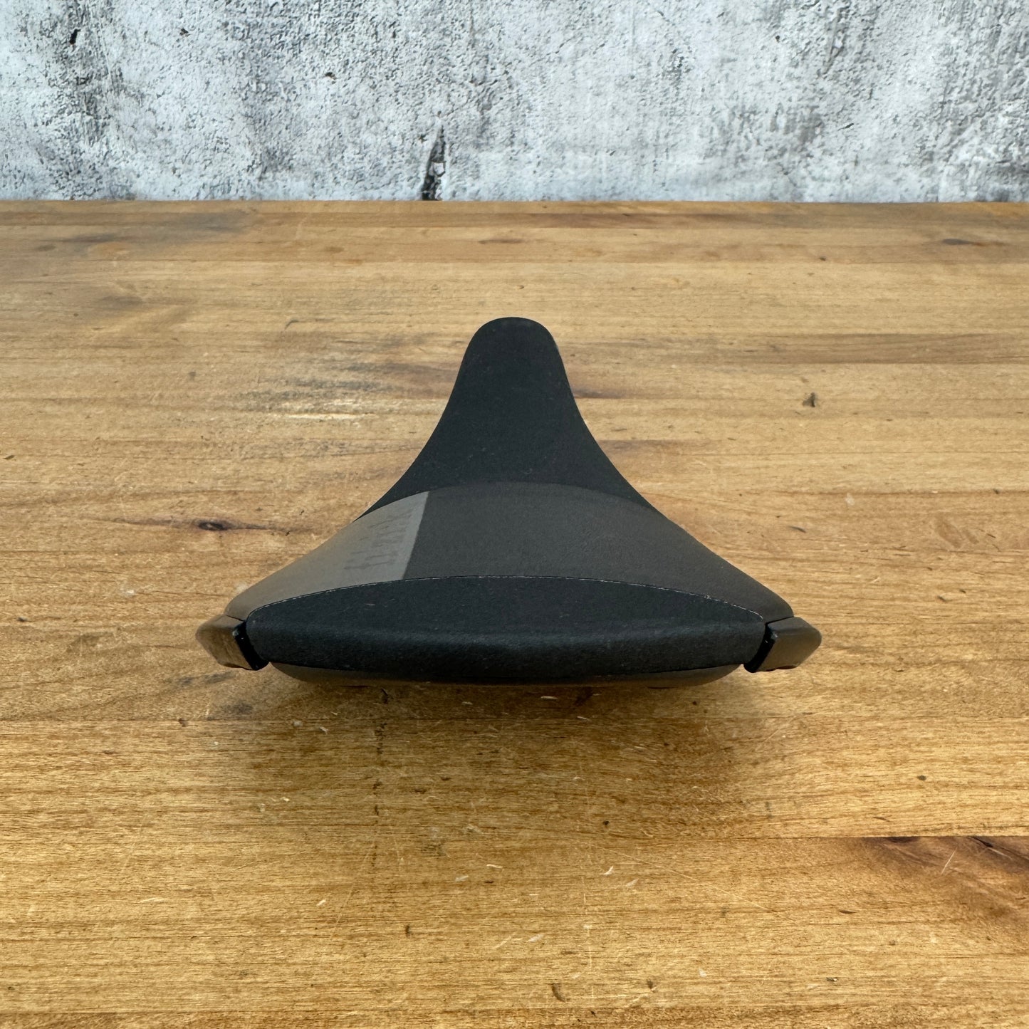 New! Fizik Aliante R5 7x7mm Kium Rails 140mm Bike Saddle 224g MSRP $110