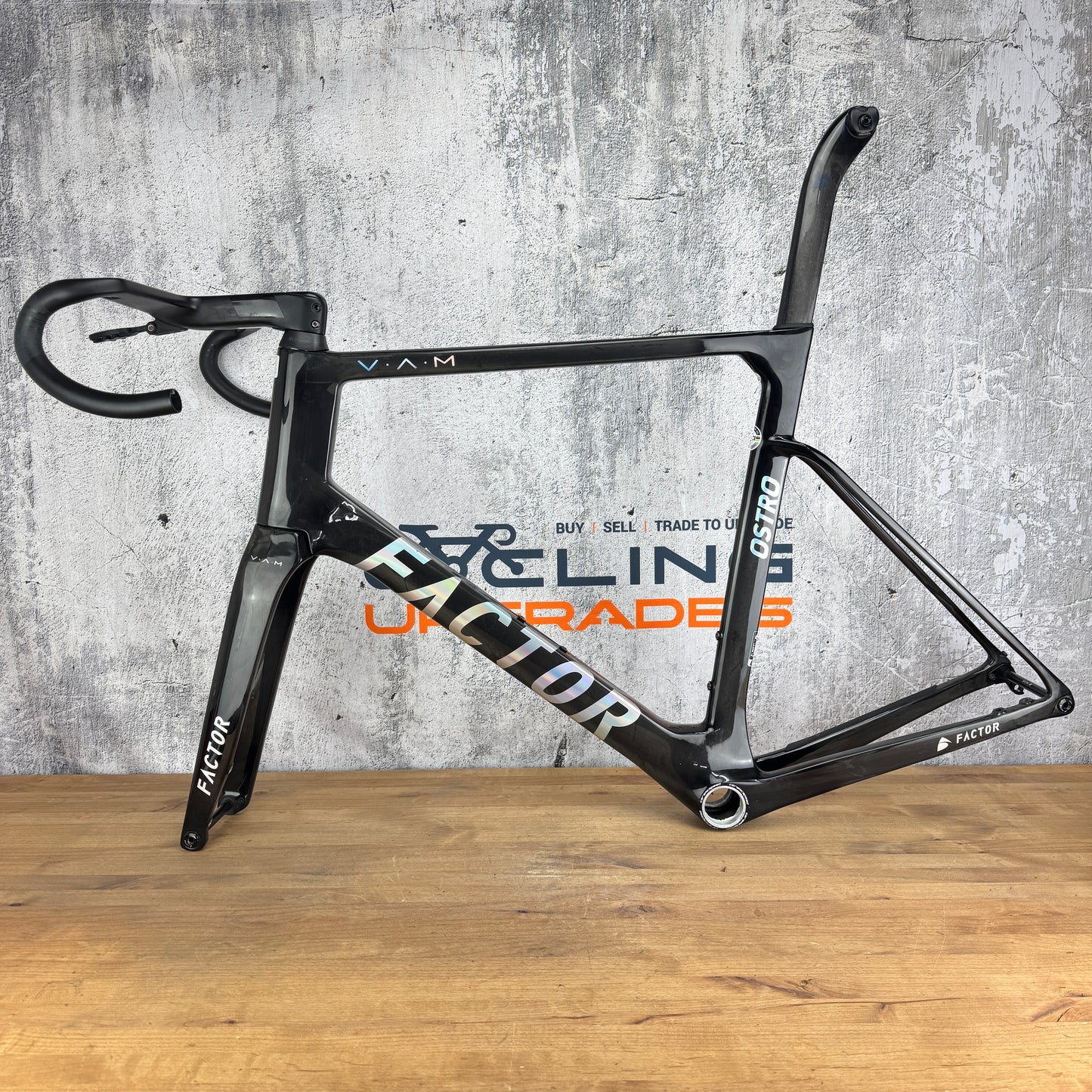 2023 Factor Ostro VAM 61cm Gloss Carbon Black Disc Frameset 700c 2348g