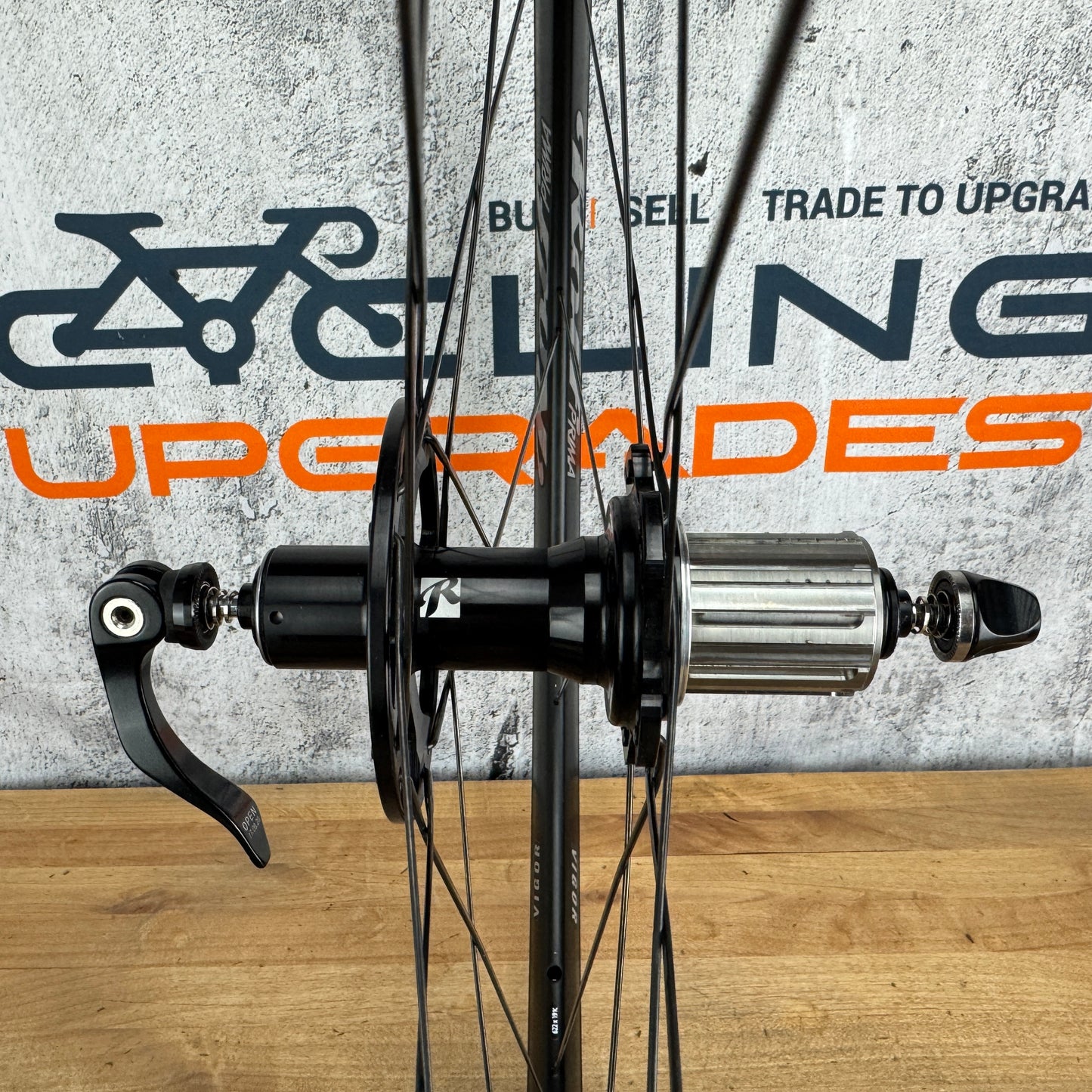 Light Use! Rolf Prima Vigor Alloy Tubeless Wheelset 700c Rim Brake 1595g