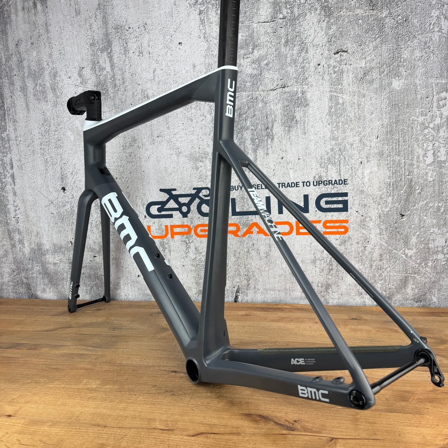 2020 BMC Teammachine SLR01 58cm Carbon Gray/White Disc Brake Frameset 2003g