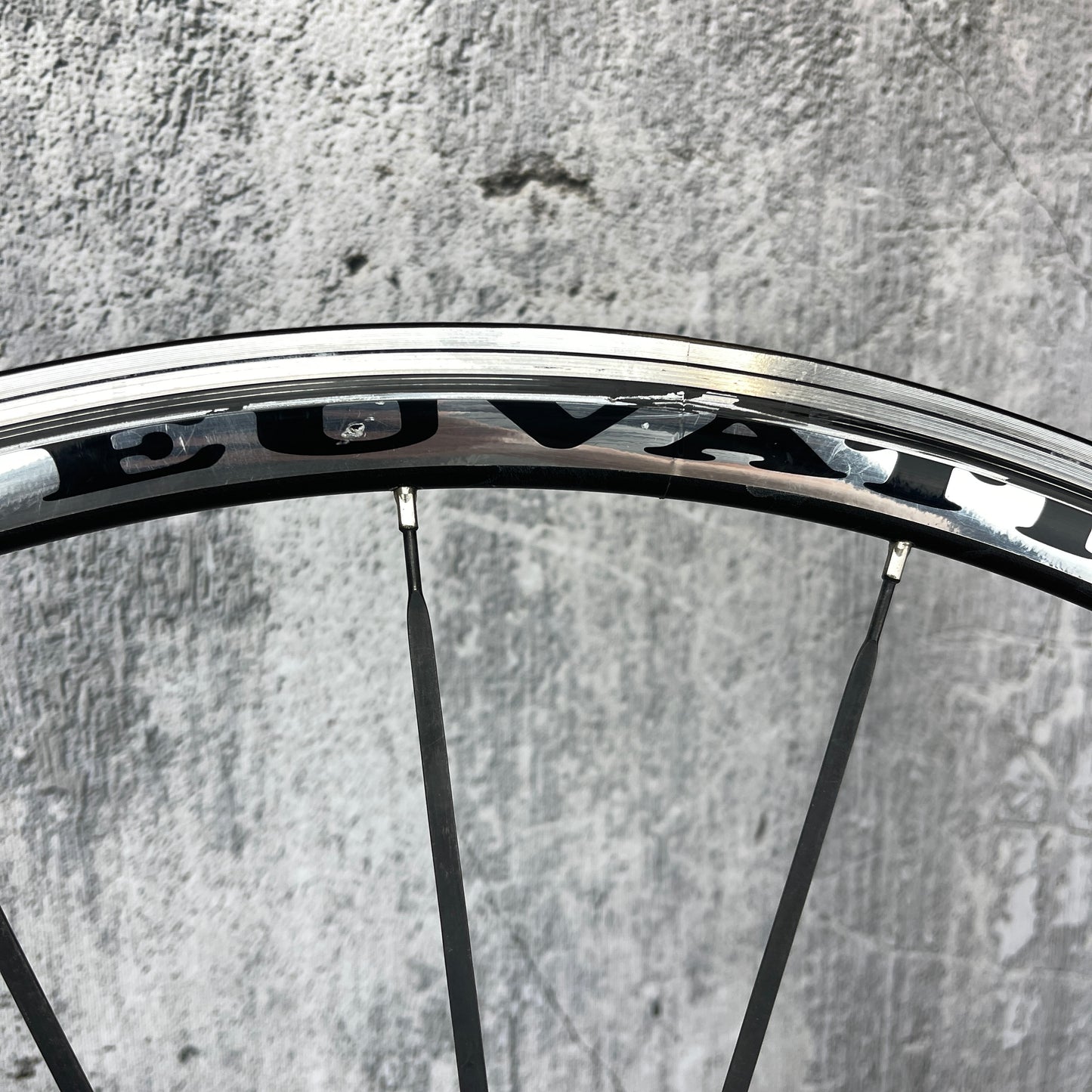 Neuvation M28 Aero3/SL5 Alloy Clincher Wheelset 700c Rim Brake 1639g