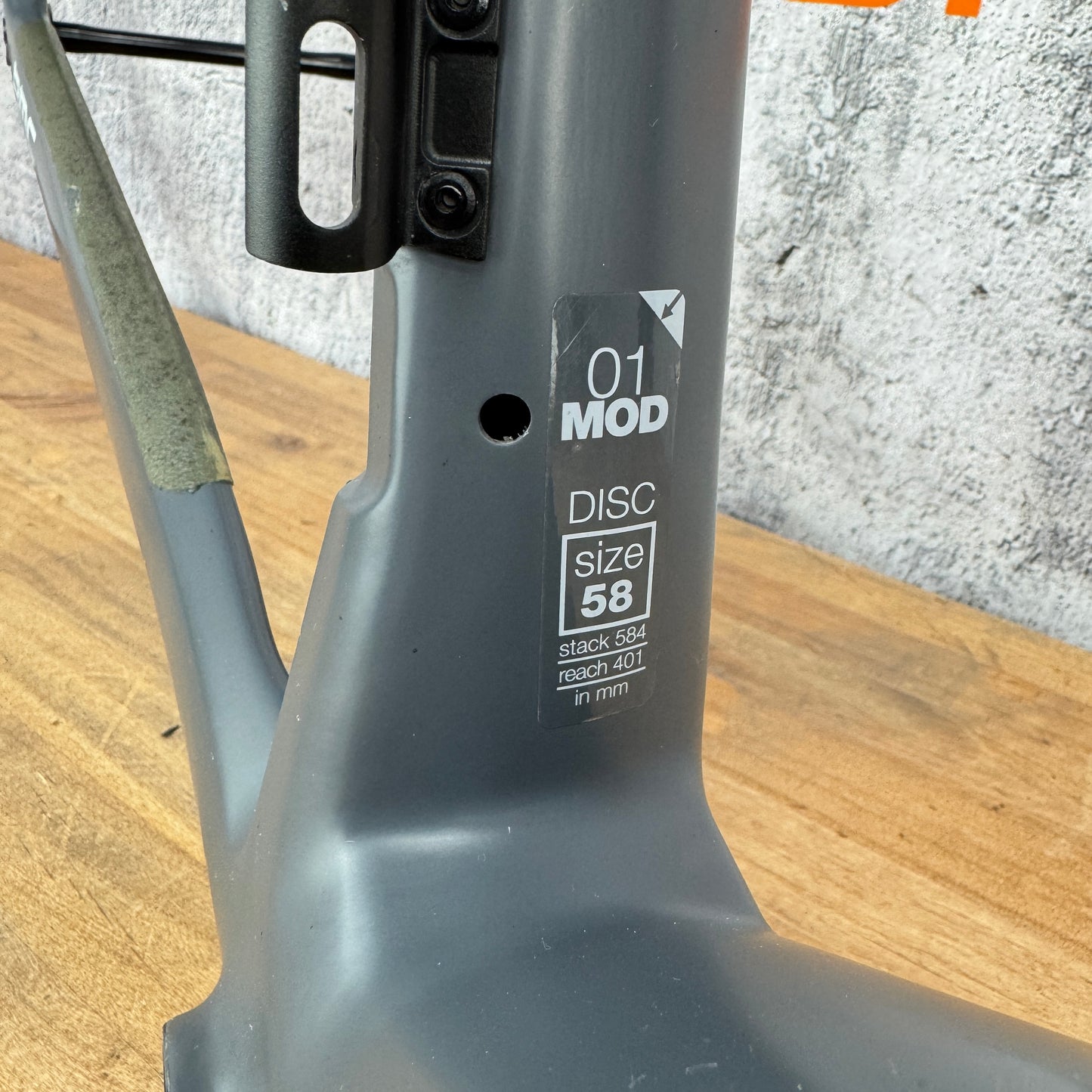 2020 BMC Teammachine SLR01 58cm Carbon Gray/White Disc Brake Frameset 2003g