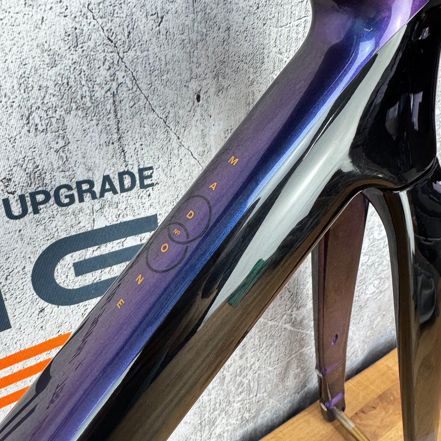 Low Mile! Trek Madone SL Gen 8 M/L Dark Star Carbon Disc Frameset 700c 2079g