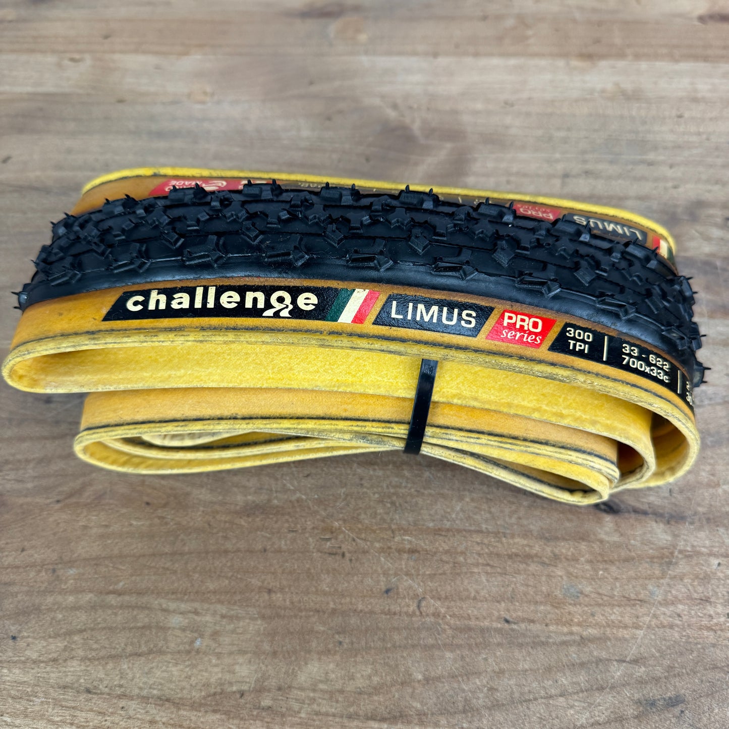 Pair Challenge Limus Pro Series 700c x 33mm Clincher Tanwall Gravel Bike Tires