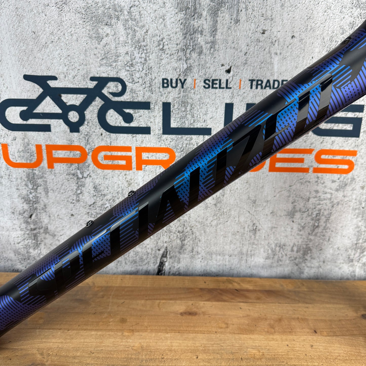 Light Use 2020 Specialized Tarmac SL6 61cm Disc Carbon Black/Blue Frameset 1990g