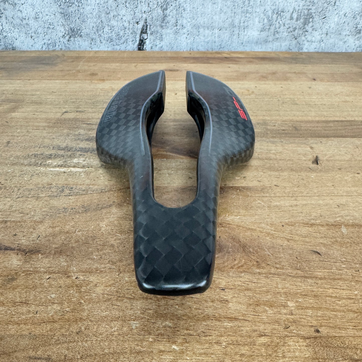 Mint! Selle Italia SP-01 Boost Tekno Superflow 130mm 7x9mm Carbon Saddle 121g