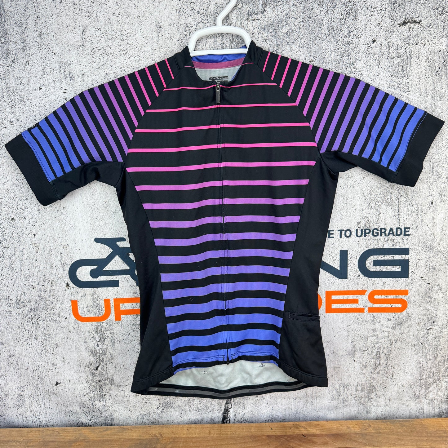 Bontrager Trek Black/Purple Stripped Women's Small Cycling Jersey w/ Pockets