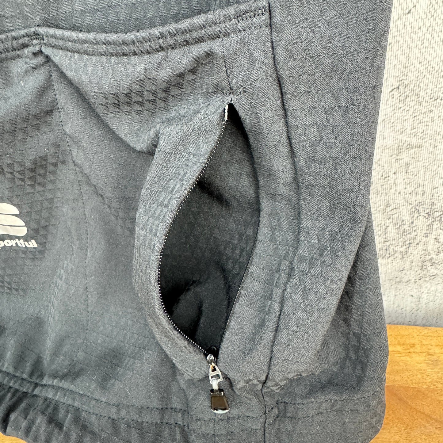 Sportful Black/Gray Men's Large Short Sleeve Cycling Jersey w/ Zipper Pocket