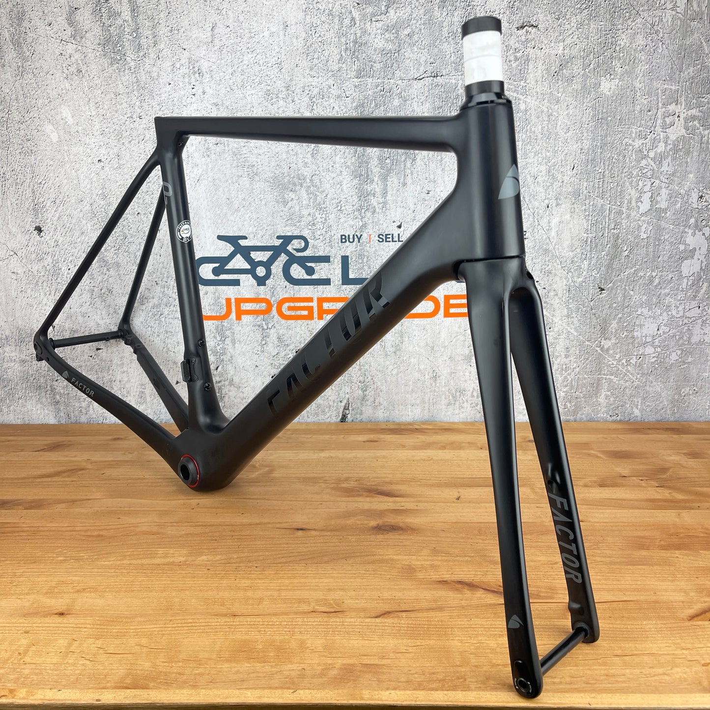 2018 Factor O2 54cm Carbon Disc Brake Road Bike Black Frameset 700c 1630g