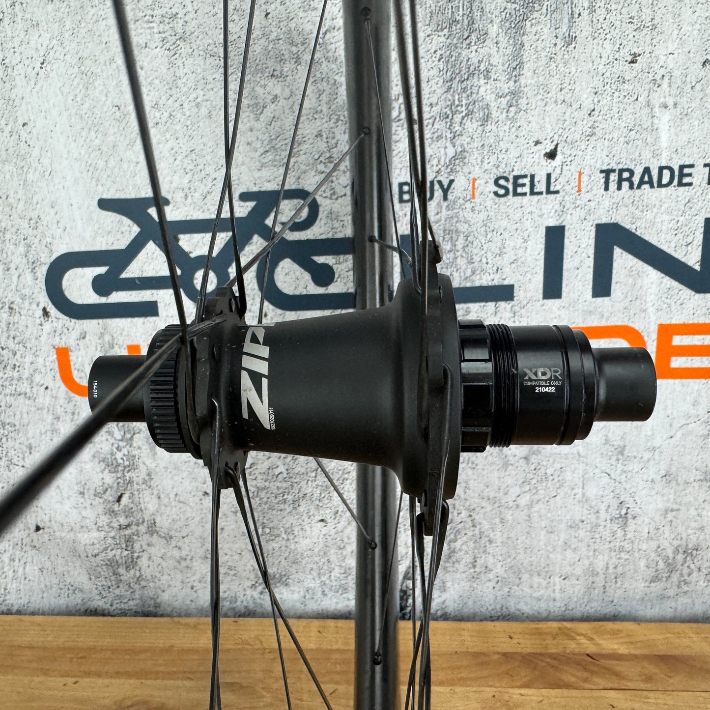 Low Mile! Zipp 808 NSW Carbon Tubeless Disc Rear Wheel 700c 989g
