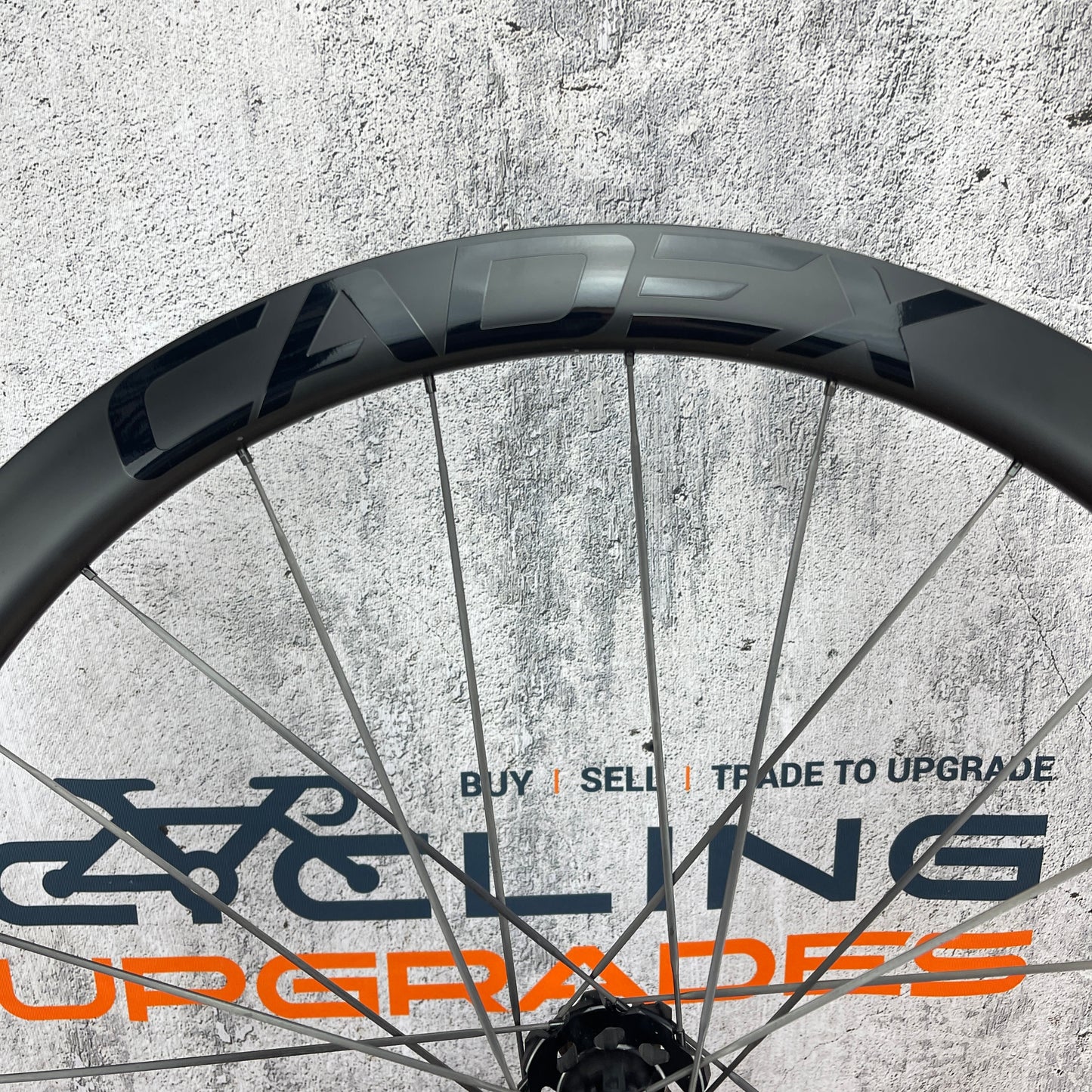 Mint! Cadex 42 Carbon Tubeless Rear Wheel 700c Disc Brake Hookless 788g