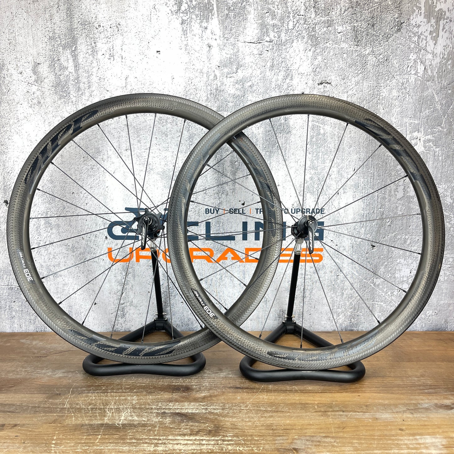 Zipp 303 Firecrest Showstopper Carbon Clincher Rim Brake Wheelset 700c 1520g