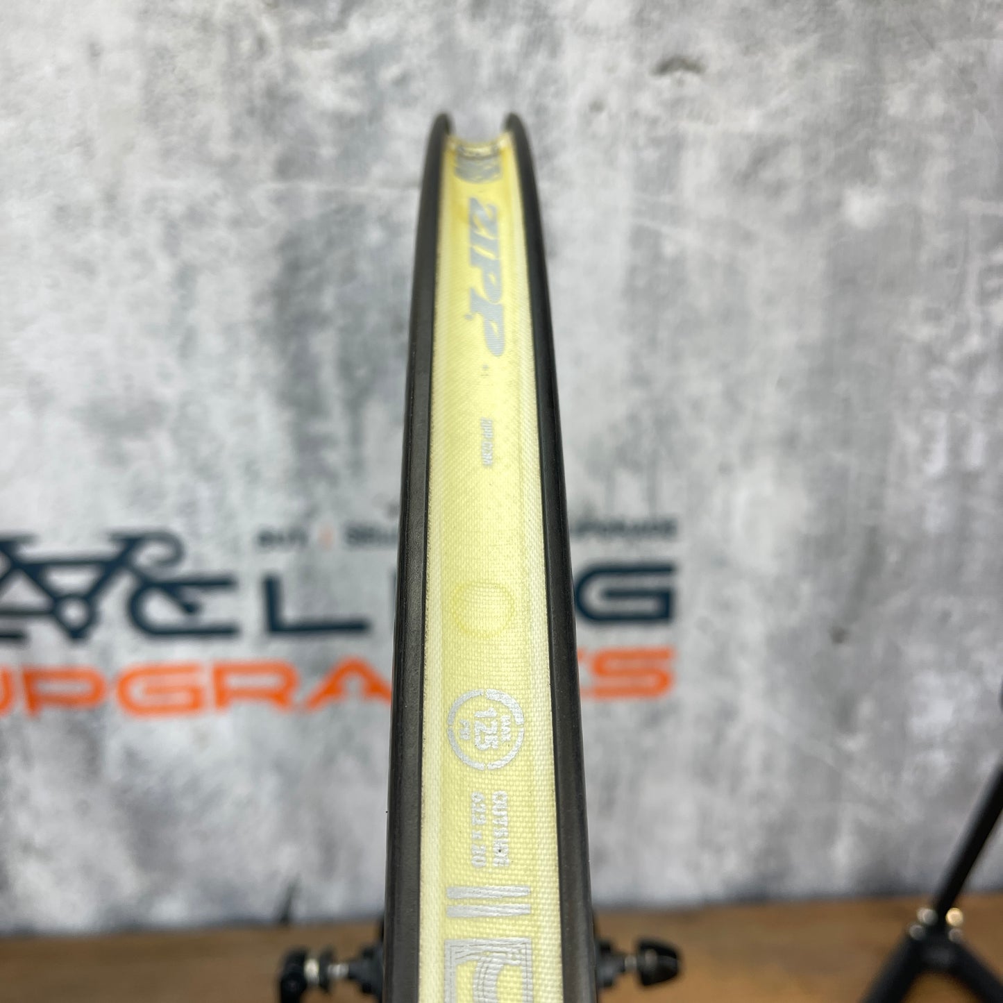 Zipp 303 Firecrest Showstopper Carbon Clincher Rim Brake Wheelset 700c 1520g