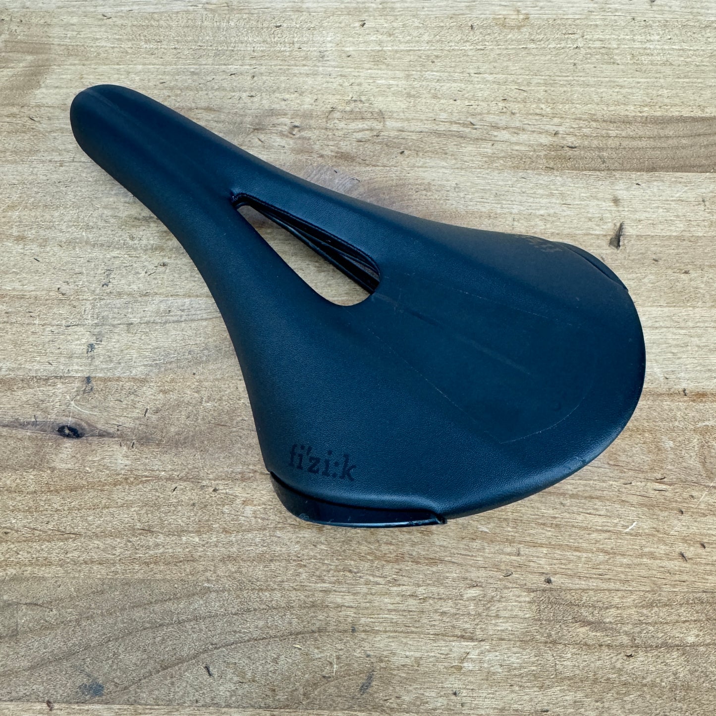 Fizik Aliante R3 Open Regular 7x7mm Kium Rails 140mm Bike Saddle 237g