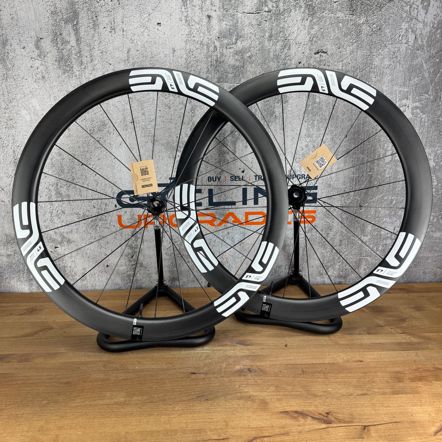 New! Enve SES 4.5 Innerdrive Carbon Tubeless Hookless Disc Wheelset 700c White Decals