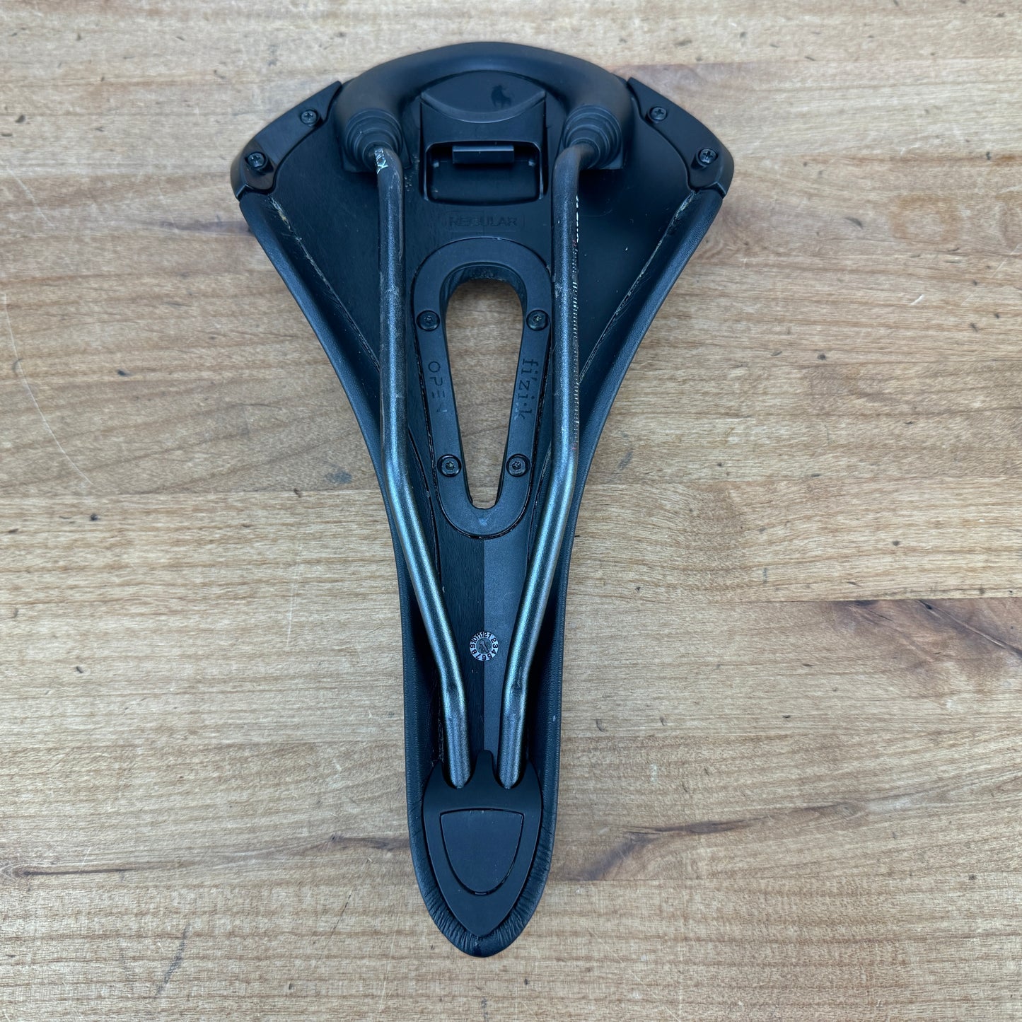 Fizik Aliante R3 Open Regular 7x7mm Kium Rails 140mm Bike Saddle 237g