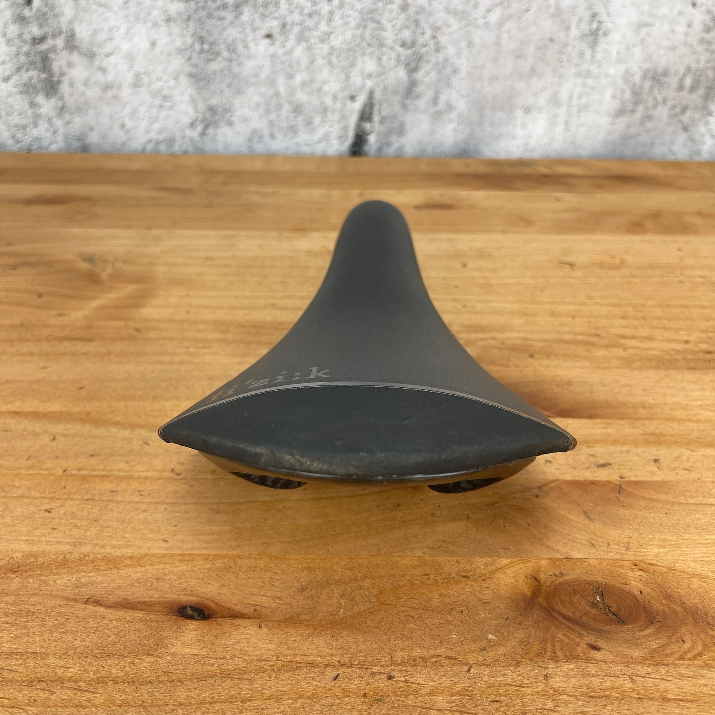 Fizik Aliante 00 138mm 7x10mm Carbon Rails Bike Seat Saddle 180g