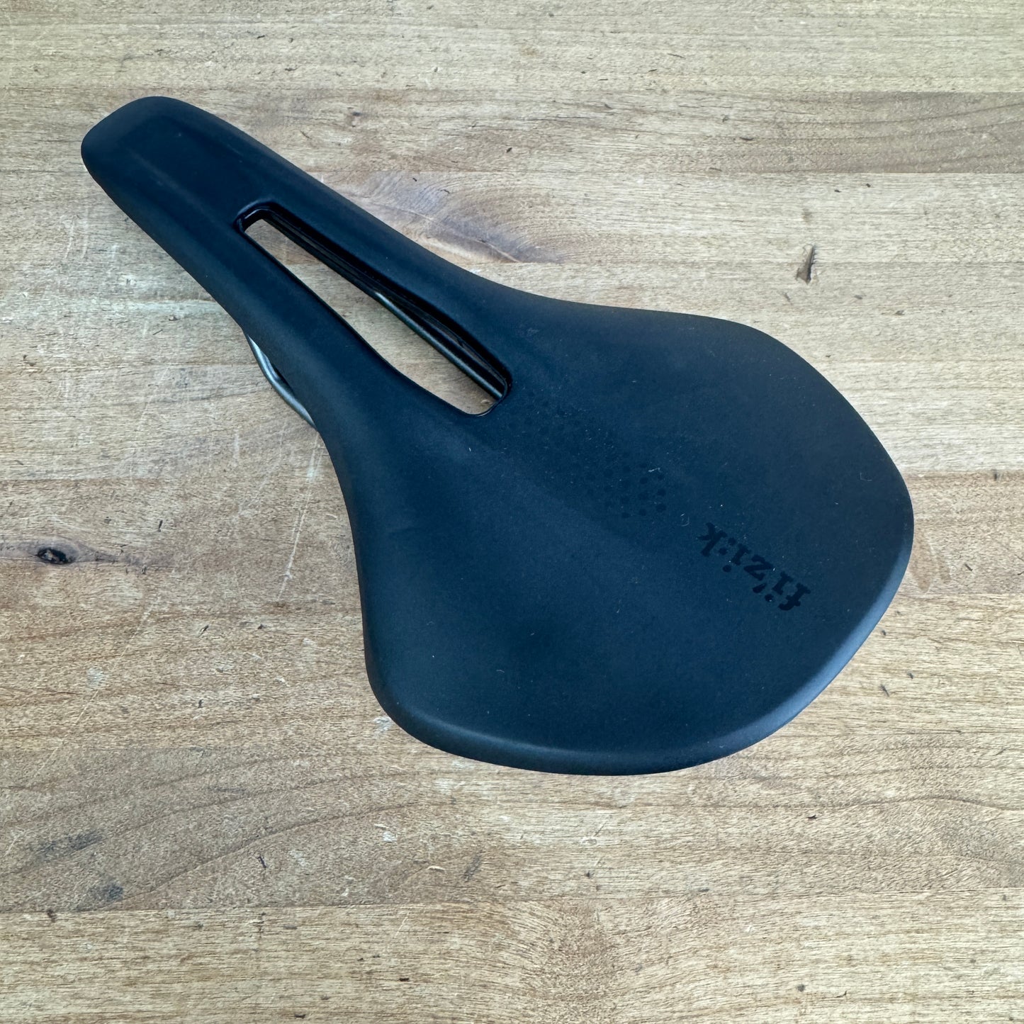 Low Mile! Fizik Antares R3 140mm 7x7mm Kium Rails Bike Saddle 205g
