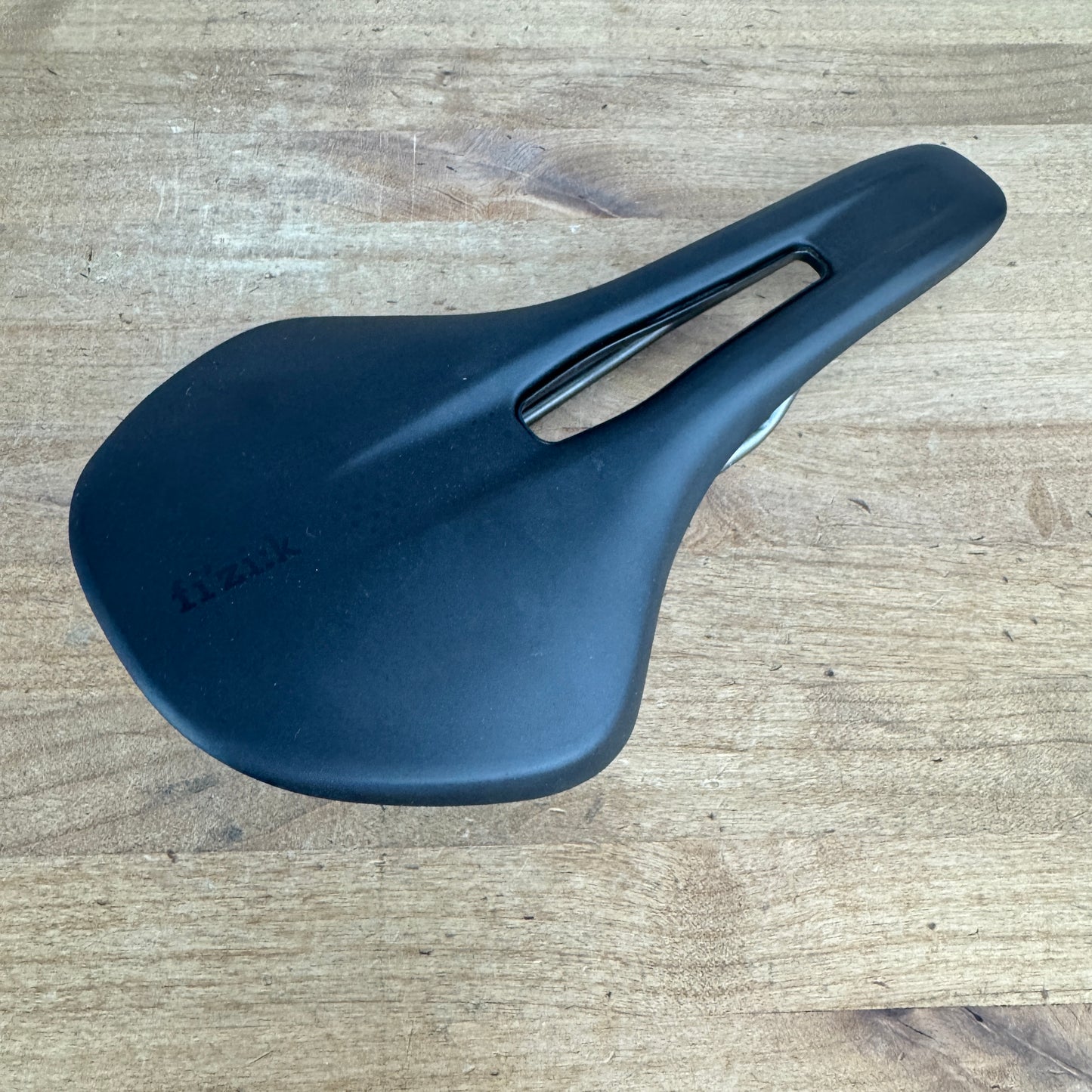 Low Mile! Fizik Antares R3 140mm 7x7mm Kium Rails Bike Saddle 205g
