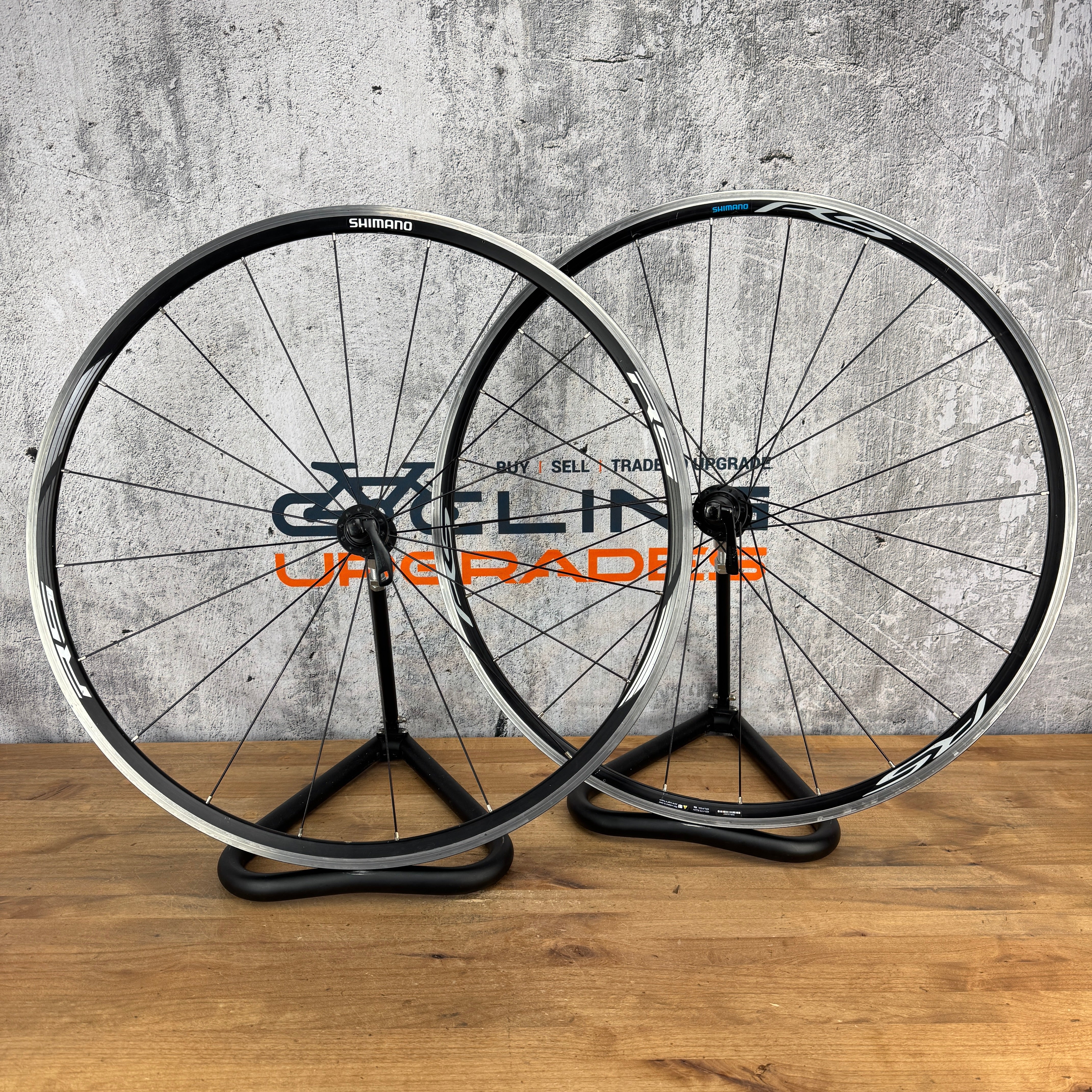 Shimano WH RS300 CL Wheelset 28 Clincher QR 100 130 2025