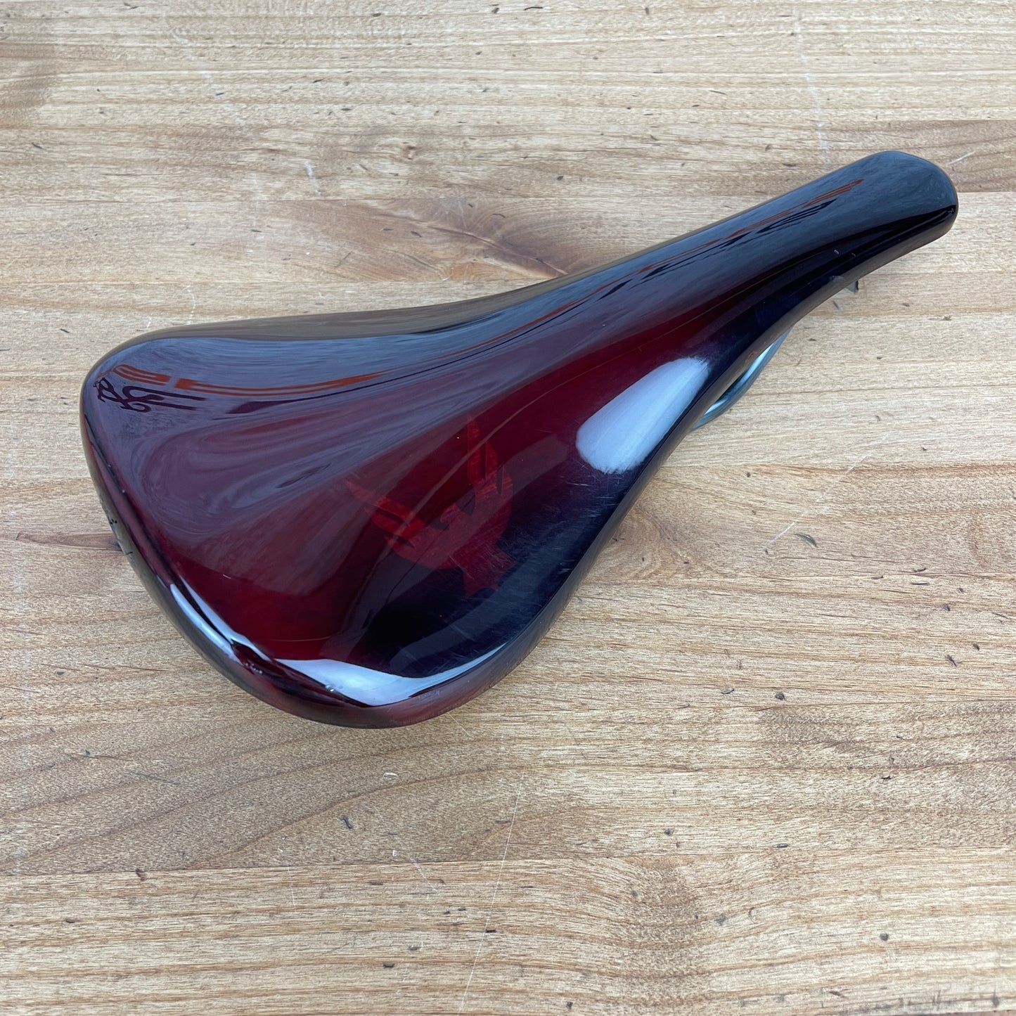 Beast Components Pure Red Gloss 7x9mm Carbon Rails Bicycle Saddle 100g