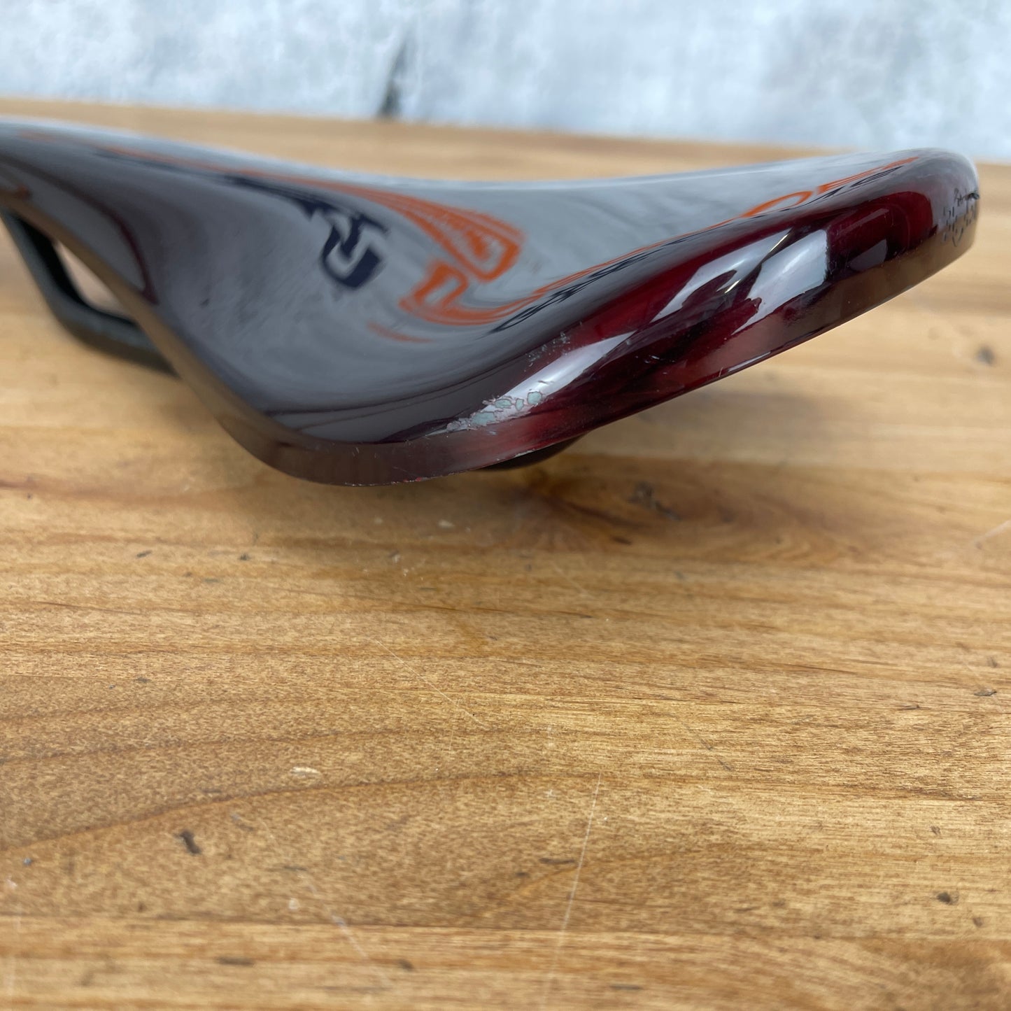 Beast Components Pure Red Gloss 7x9mm Carbon Rails Bicycle Saddle 100g