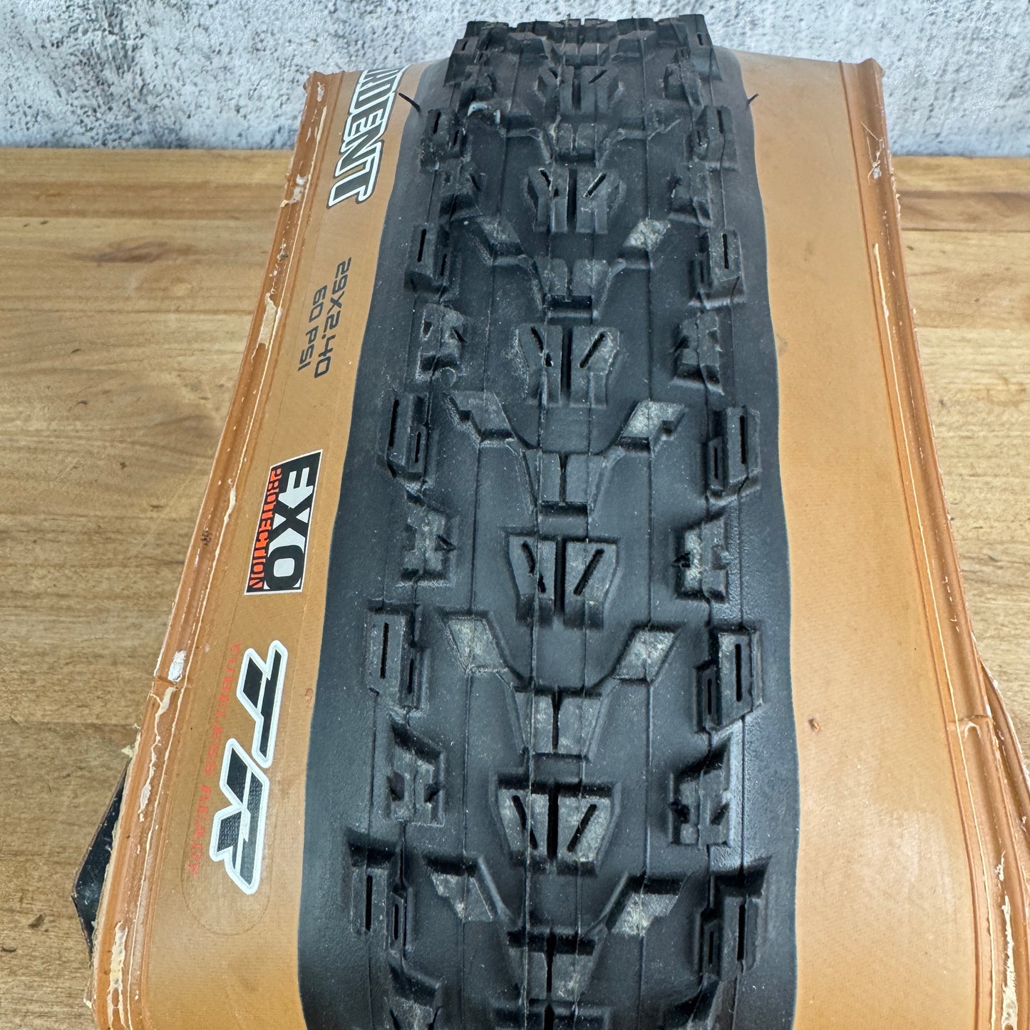 Low Mile! Maxxis Ardent / Rekon Race 29" x 2.4" Tanwall Tubeless MTB Single Tire