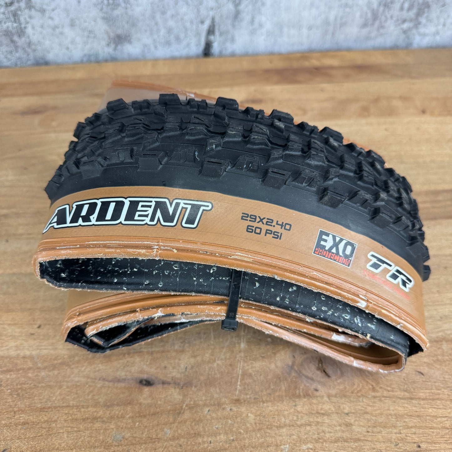 Low Mile! Maxxis Ardent / Rekon Race 29" x 2.4" Tanwall Tubeless MTB Single Tire