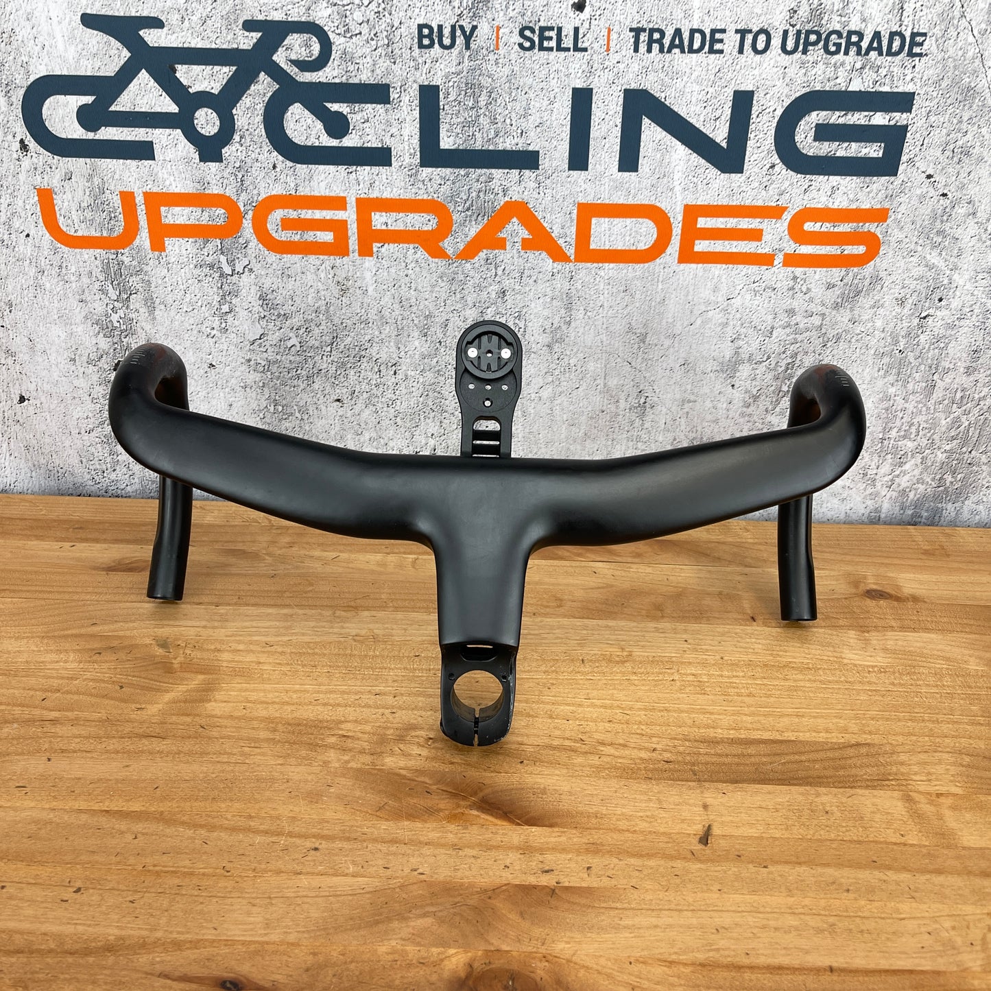 Vision Metron 5D 42cm x 120mm Carbon Integrated Handlebar + Computer Mount