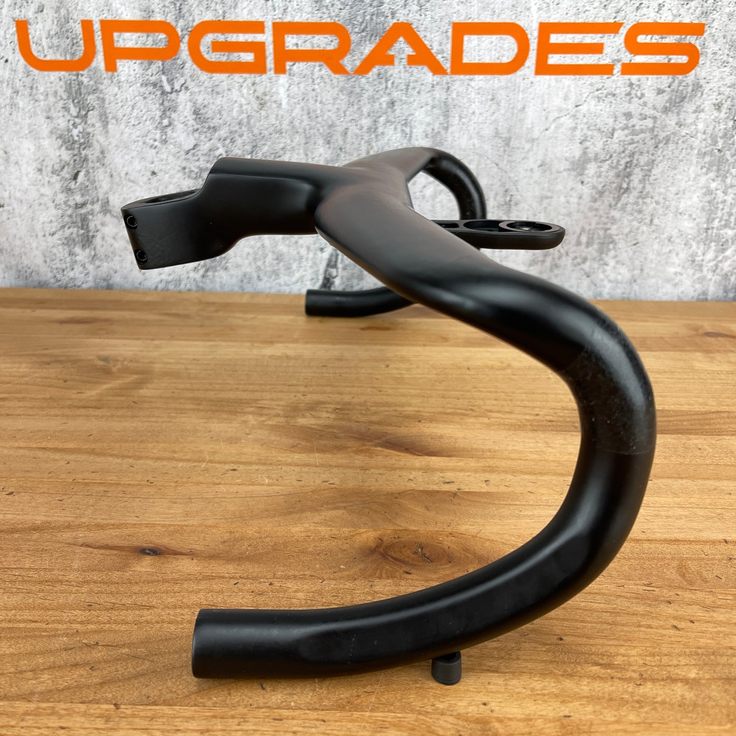 Vision Metron 5D 42cm x 120mm Carbon Integrated Handlebar + Computer Mount