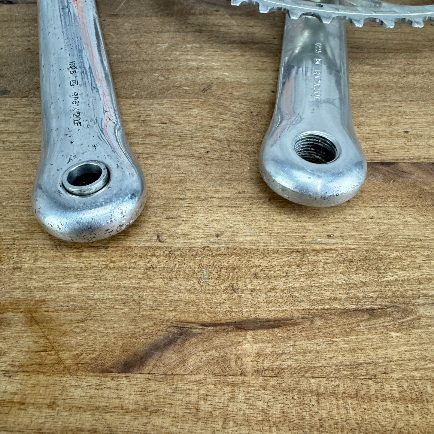Campagnolo C-Record 172.5mm 52/39t 135BCD Square Taper Alloy Crankset