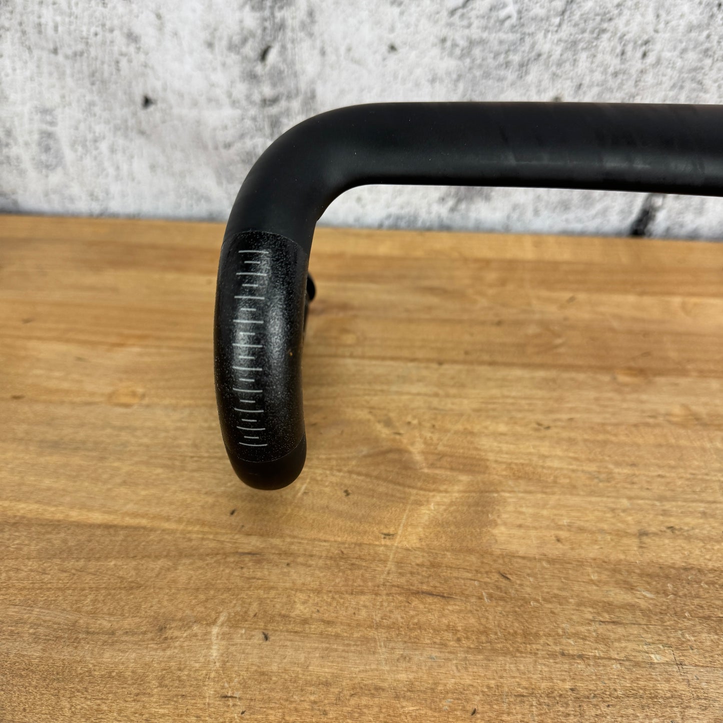 Low Mile! Enve SES AR In-Route Carbon 31.8mm 44/49cm Flared Handlebar 269g