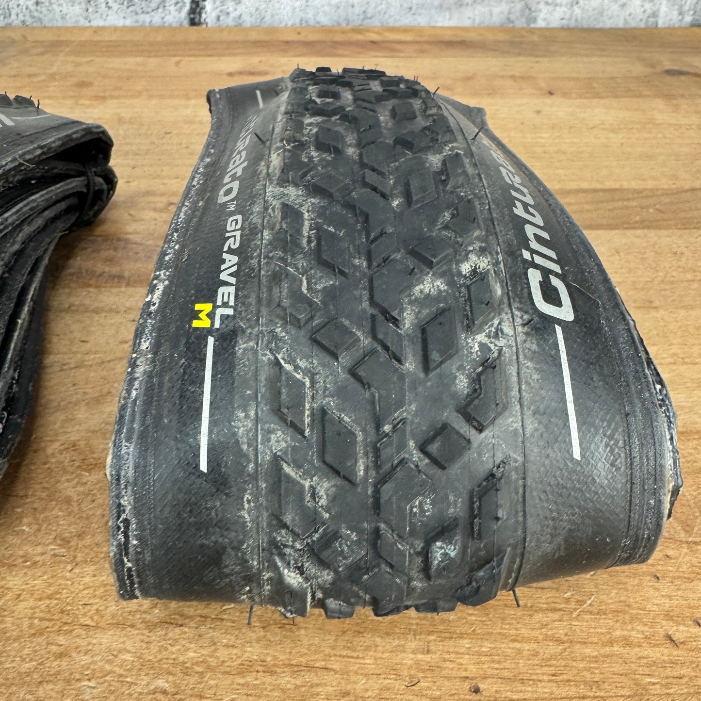 Low Mile! Pair Pirelli Cinturato Gravel M 700c x 40mm Tubeless Gravel Bike Tires