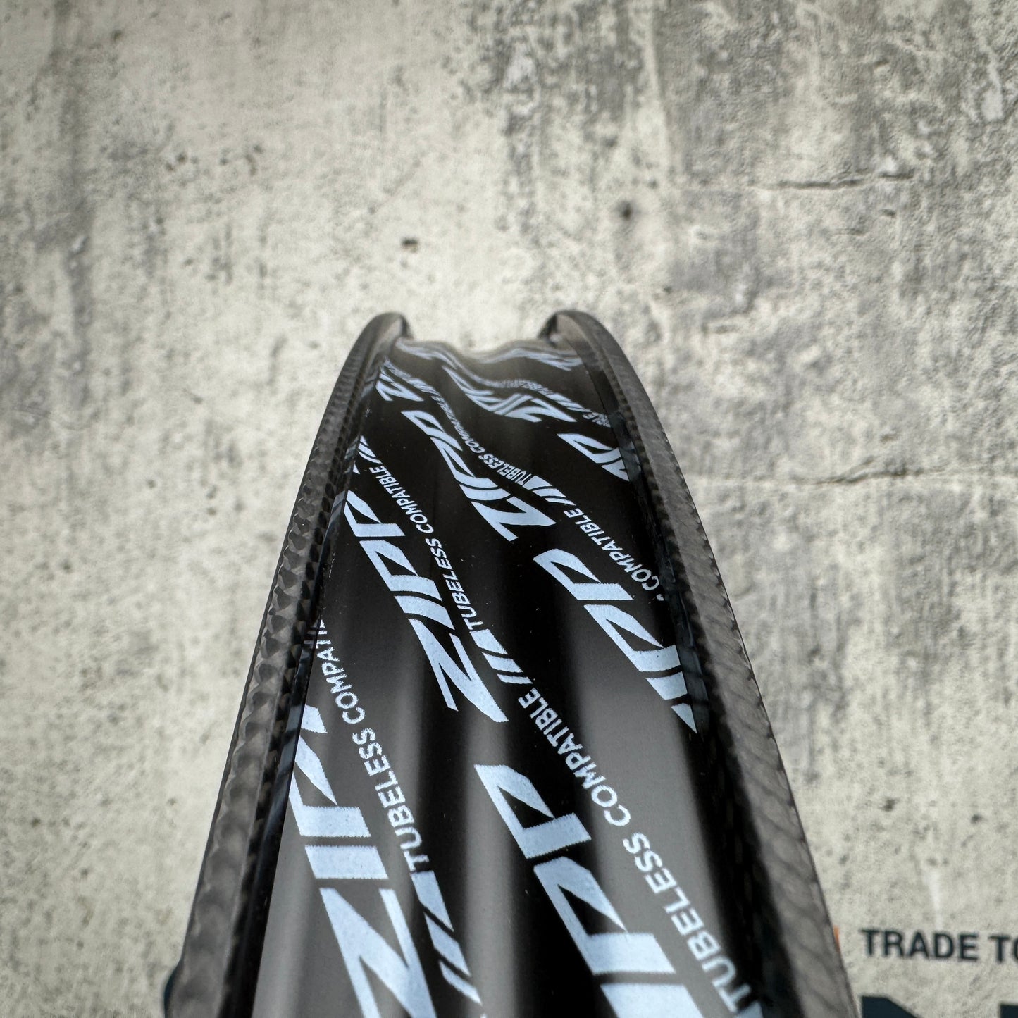 New! Zipp 303 XPLR SW Carbon Tubeless Gravel Disc Brake Wheelset 700c 1496g