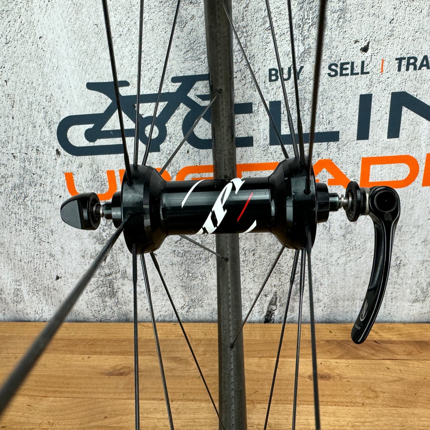 2017 Zipp 303/404 Firecrest Carbon Clincher Wheelset 700c Rim Brake 77/177 1661g