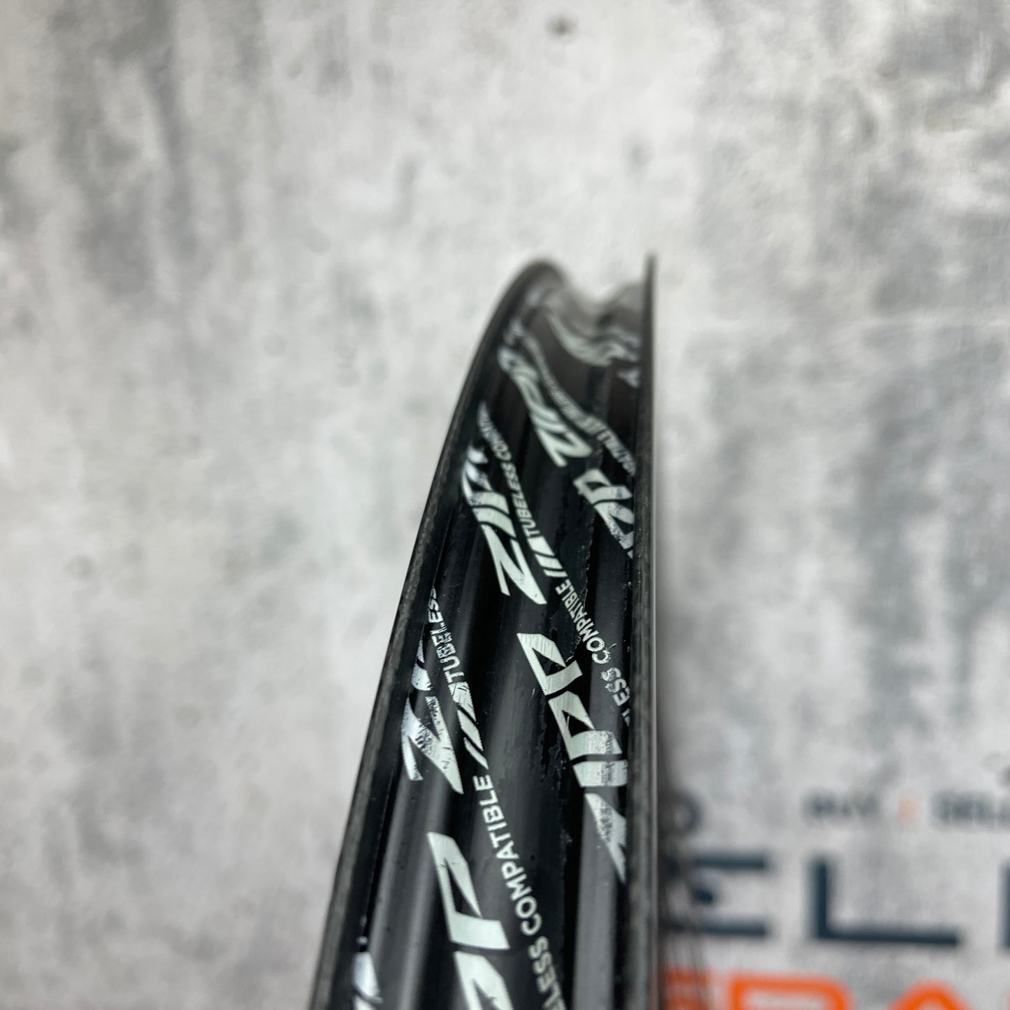 Zipp 303s Carbon Tubeless Hookless Road Bike Wheelset 700c Disc Brake 1537g