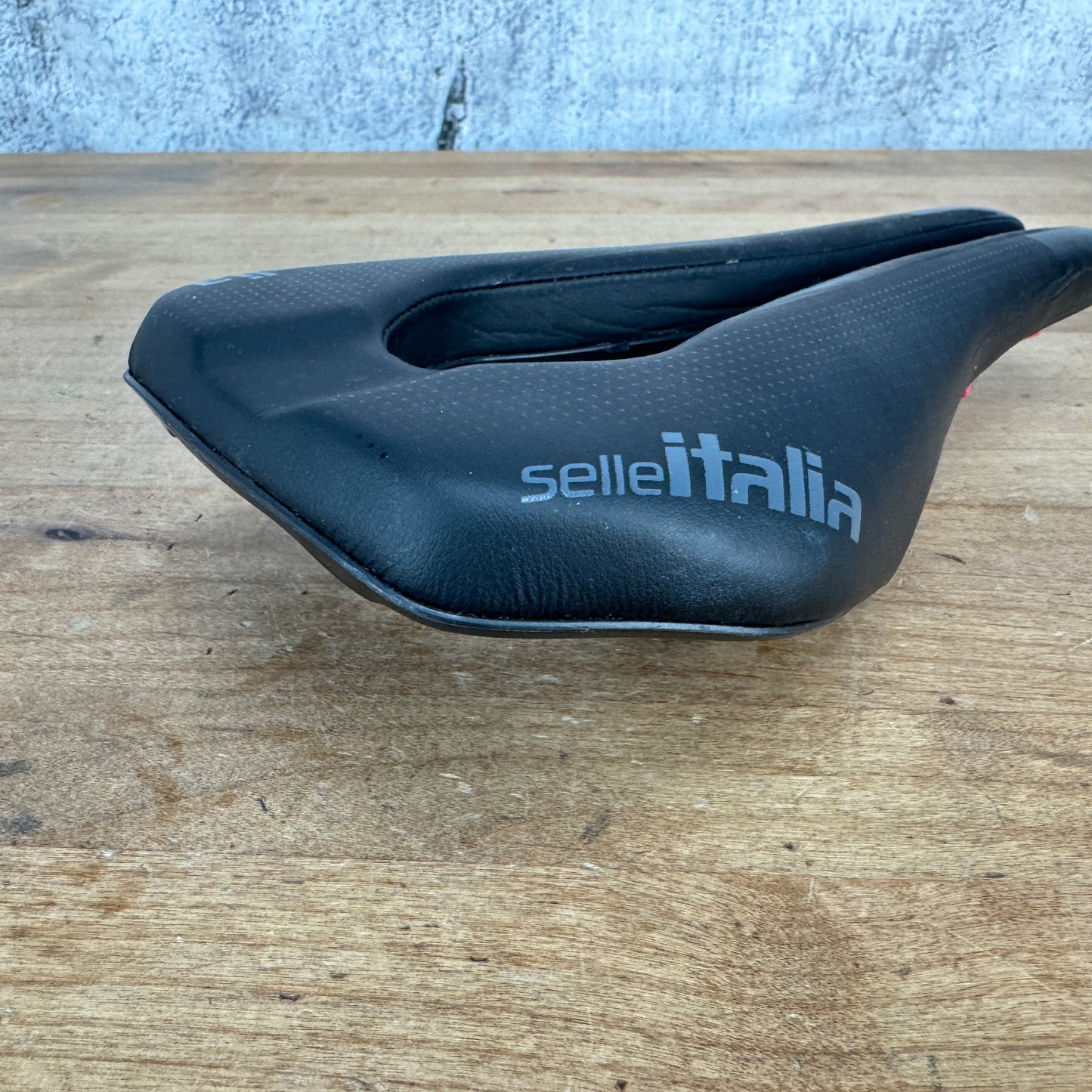 Selle Italia Watt Kit Carbonio Superflow 7x9mm Carbon Rails 132mm U3 Saddle 196g