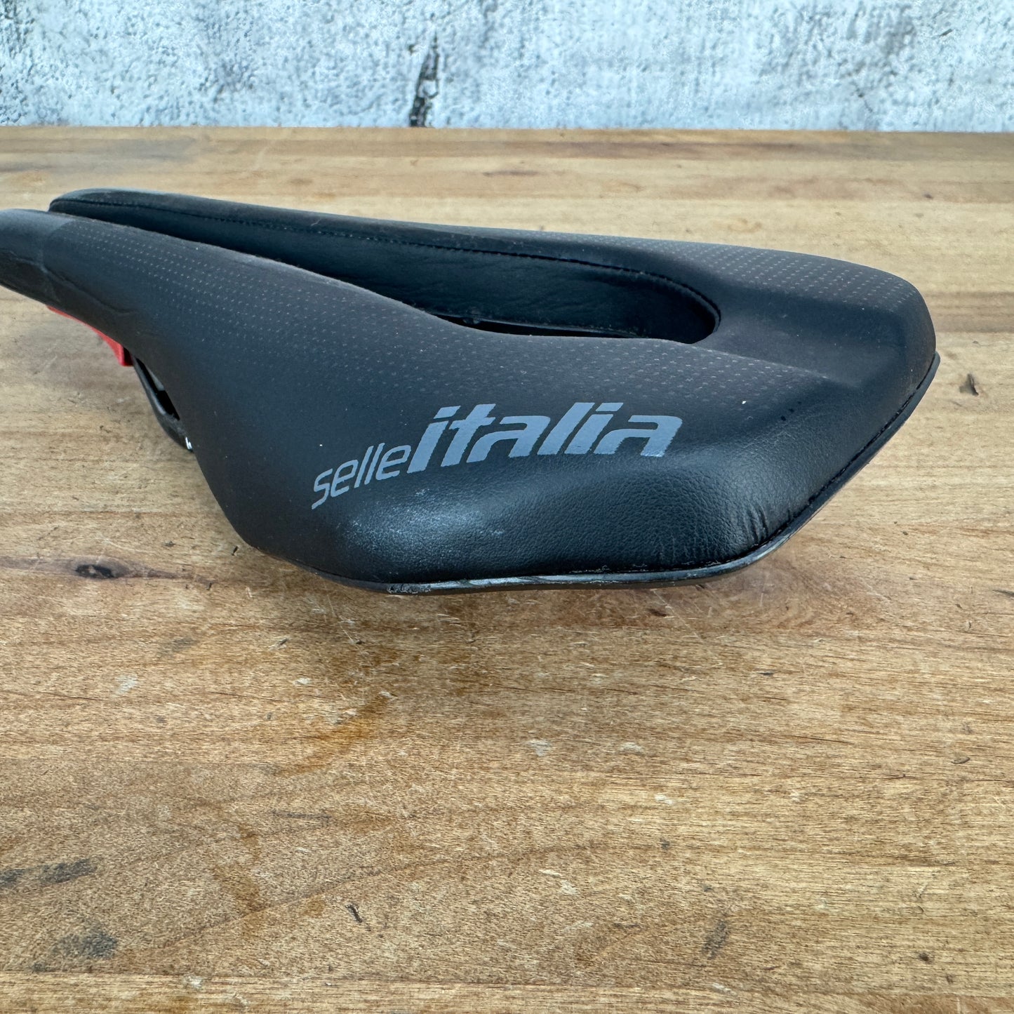 Selle Italia Watt Kit Carbonio Superflow 7x9mm Carbon Rails 132mm U3 Saddle 196g