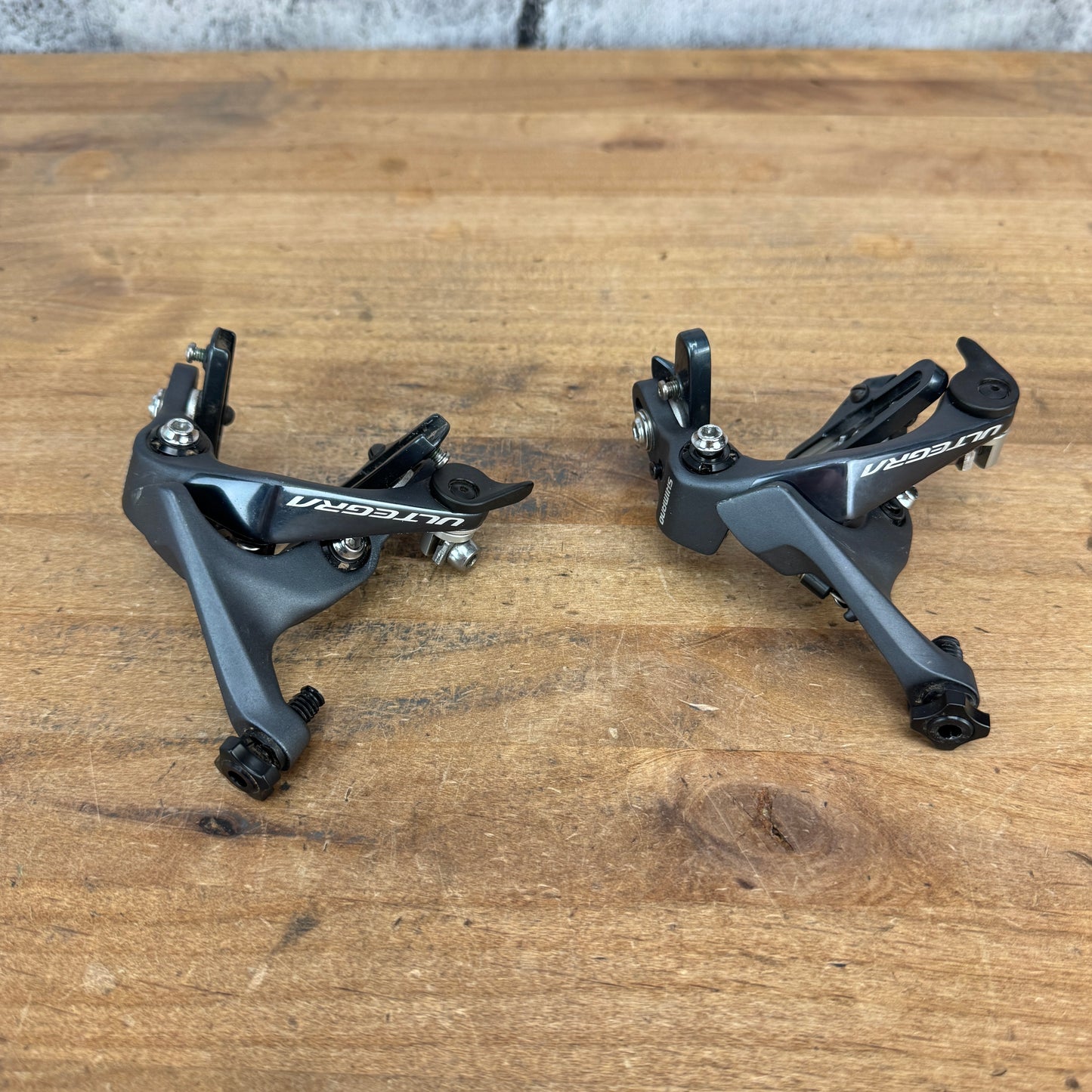 Shimano Ultegra BR-R8010RS & BR-R8010F Direct-Mount Rim Brake Calipers 328g
