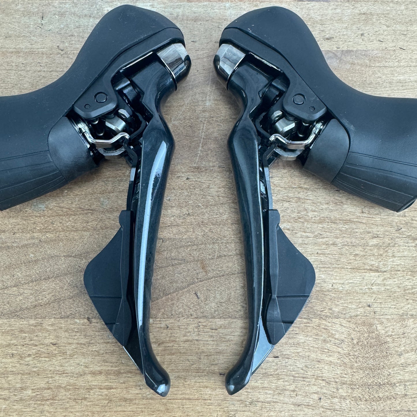 Low Mile! Shimano Ultegra ST-R8020 11-Speed Mechanical/Hydraulic Shifters 574g