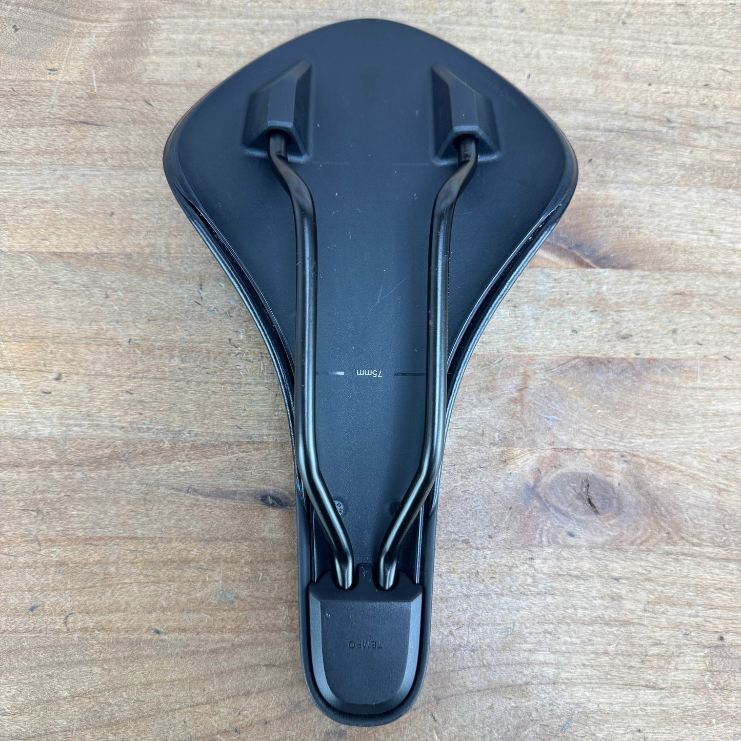 Fizik Aliante R5 150mm 7x7mm Steel Rails Bike Saddle 288g