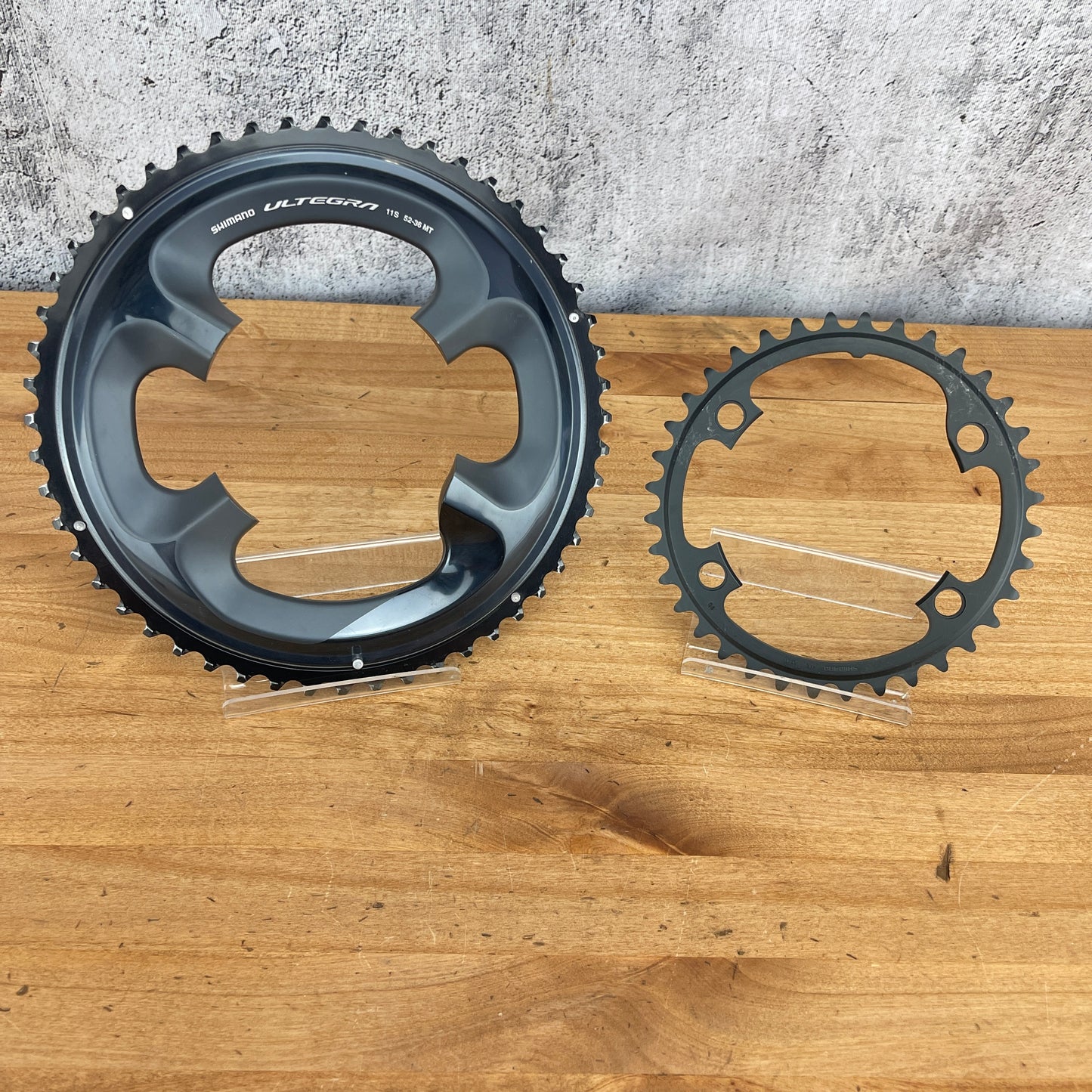Shimano Ultegra R8000 52/36t 11-Speed 4-Bolt 110BCD Pair Chainrings 110BCD