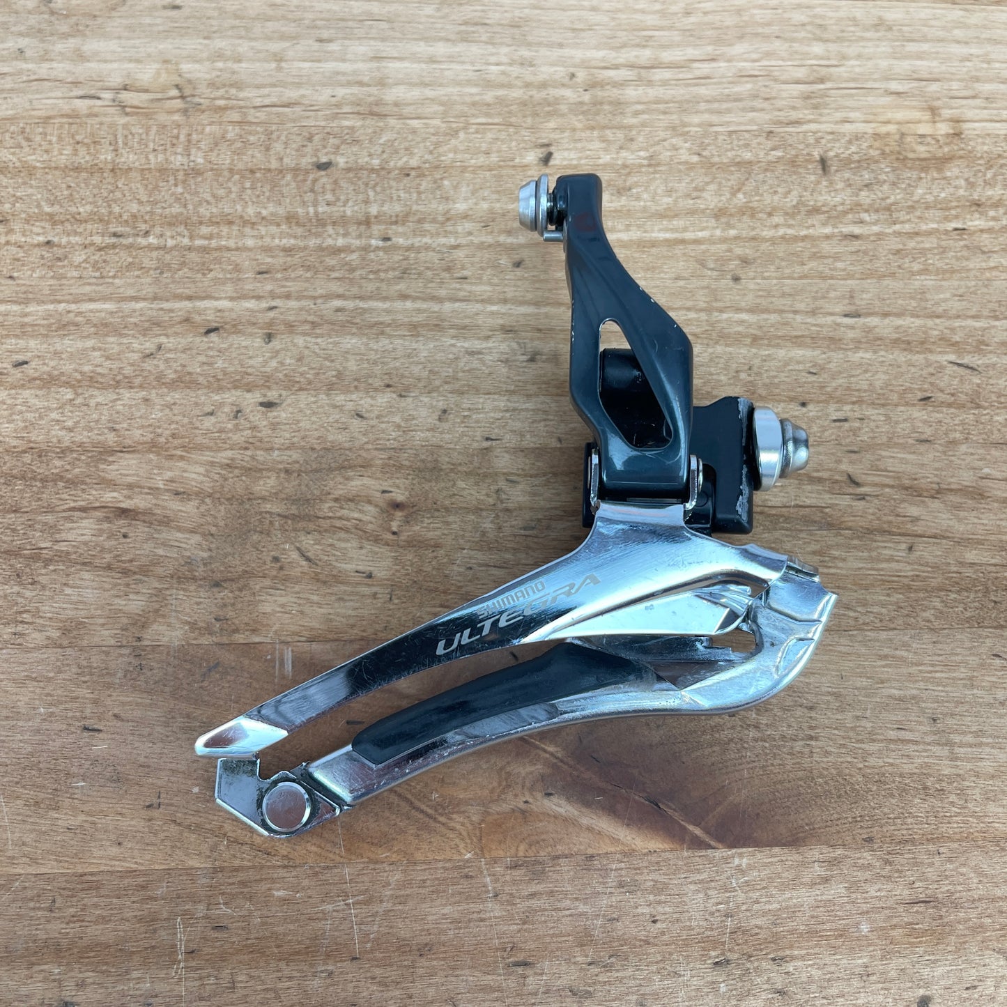 Shimano Ultegra FD-6800 11-Speed Mechanical Braze-On Front Derailleur